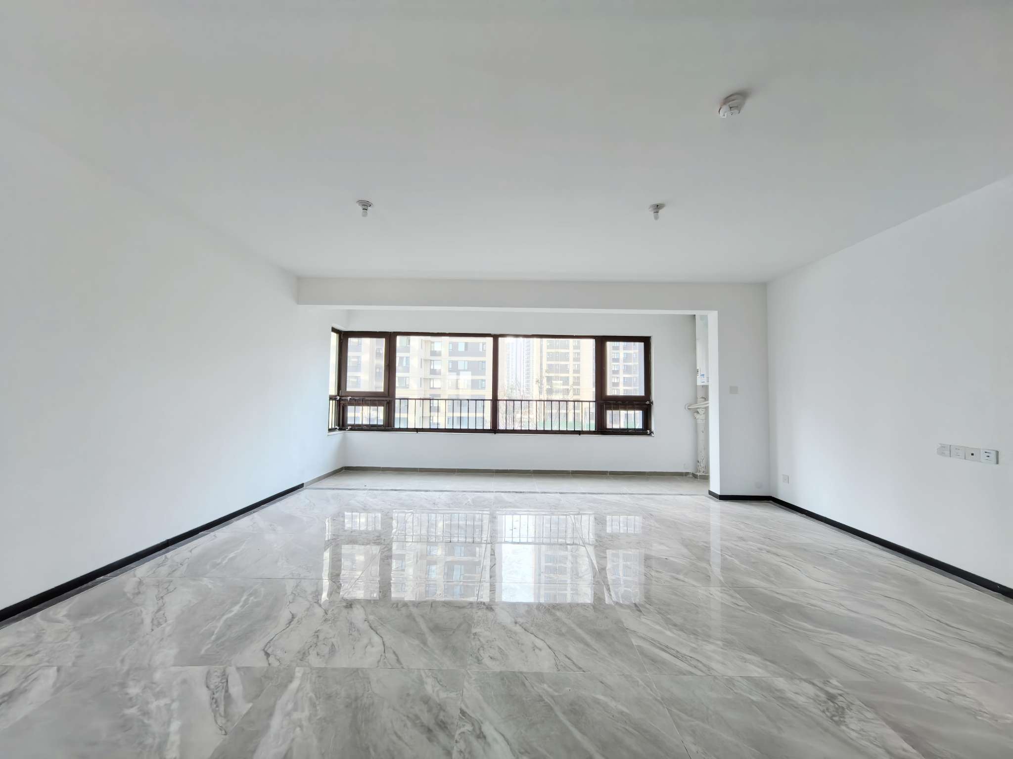  碧桂园凤凰源著 南北