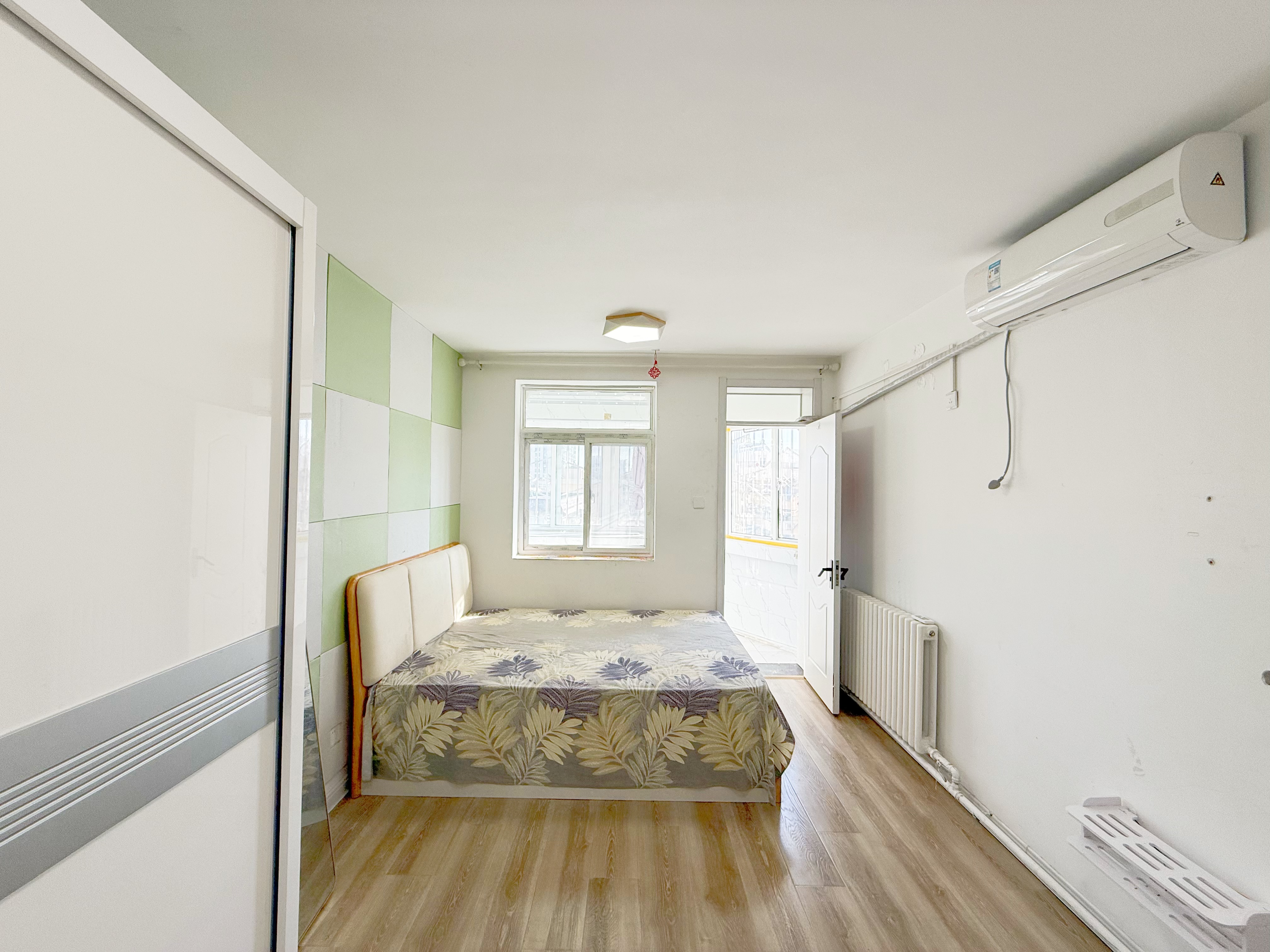  建国小经一路 南北