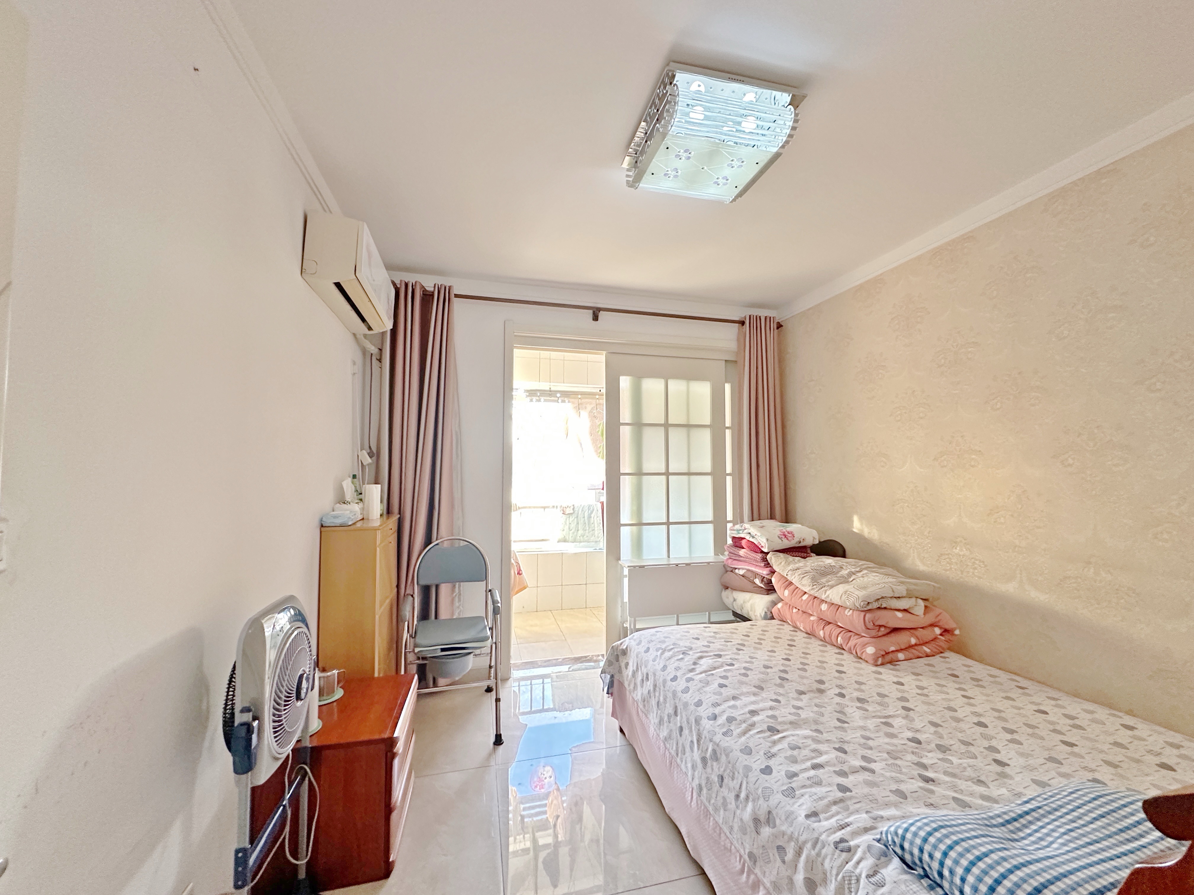 绿地新里卢浮公馆