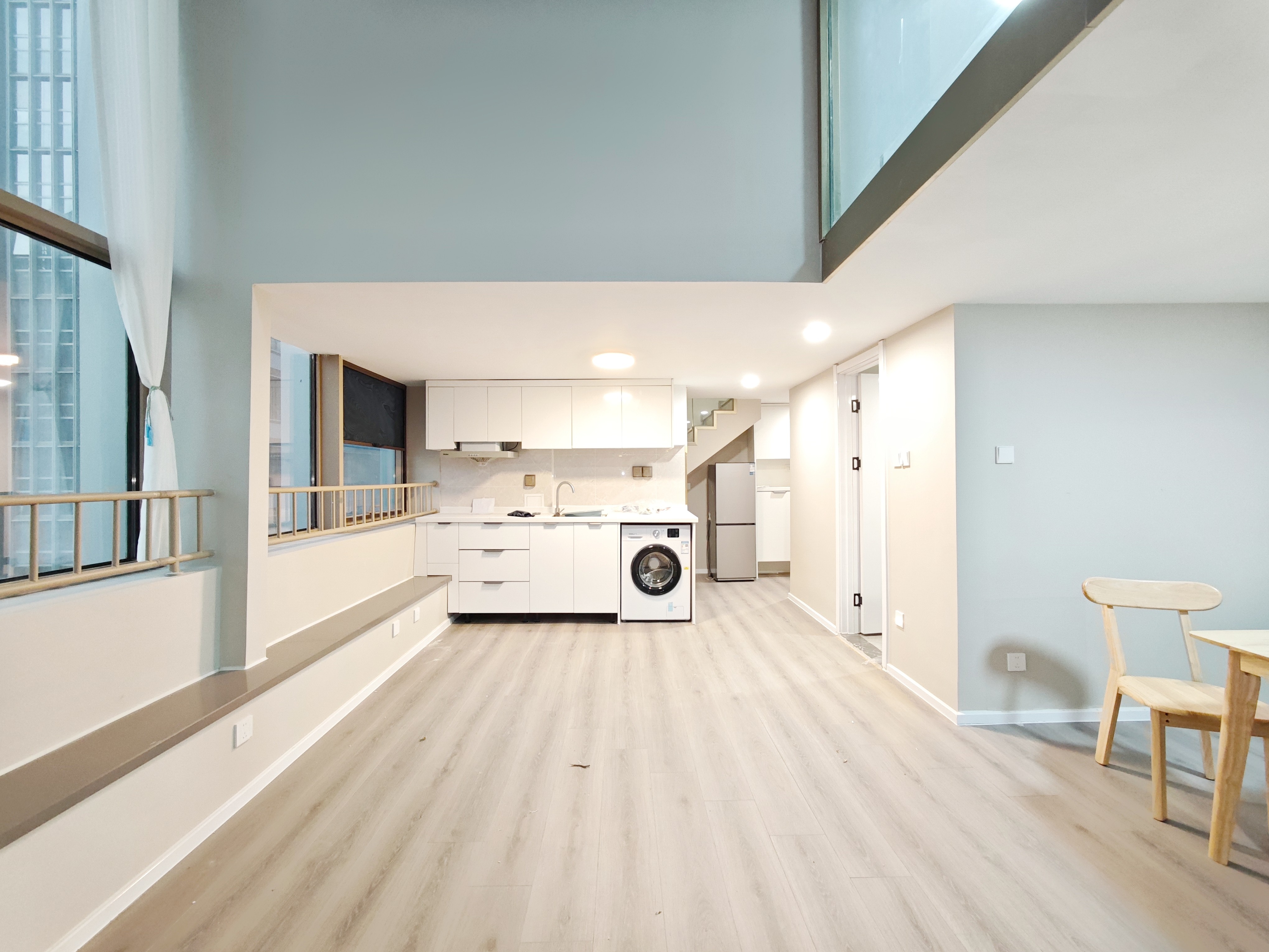  远大购物广场 南