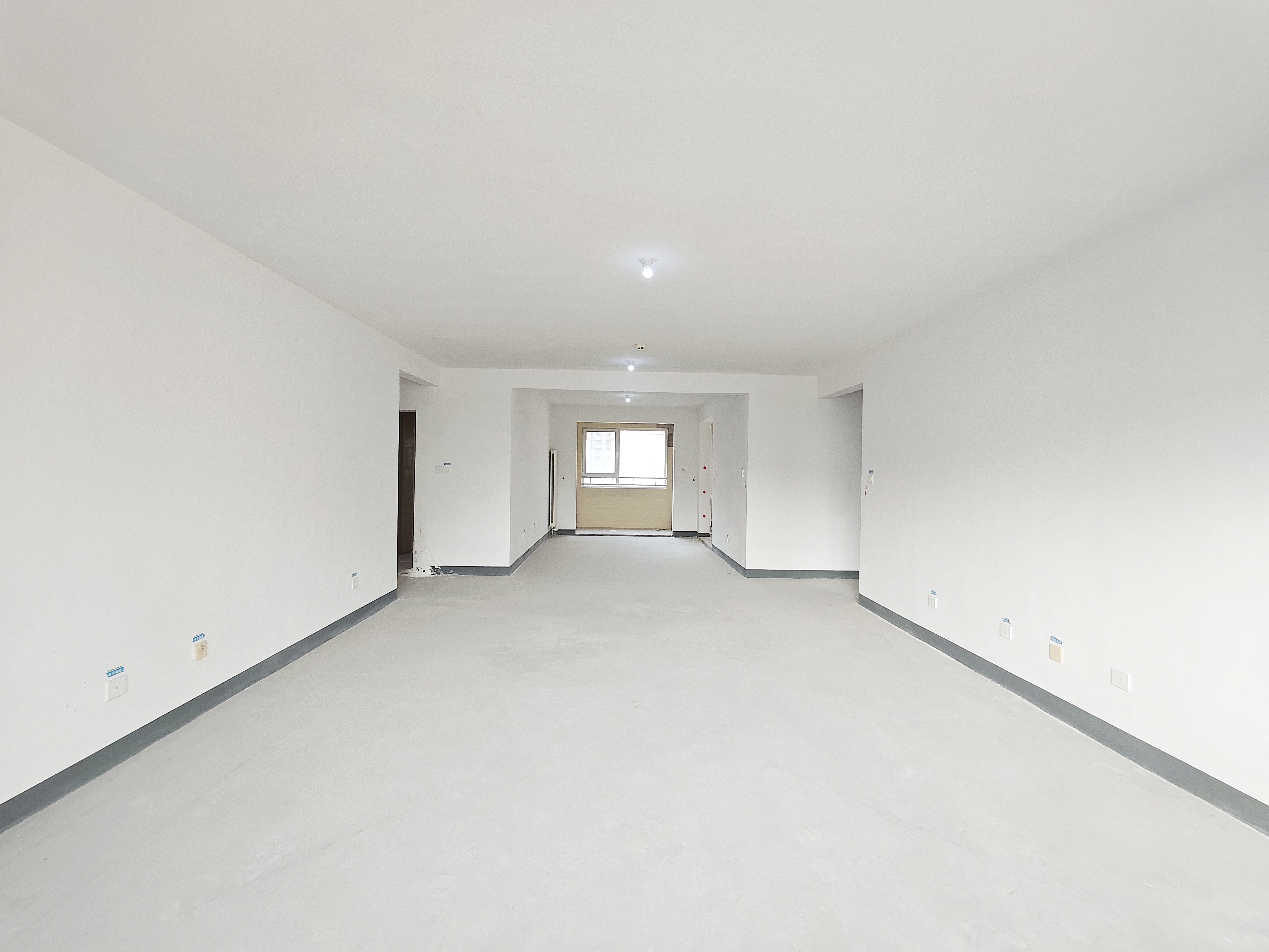  东城逸家逸士园 南北