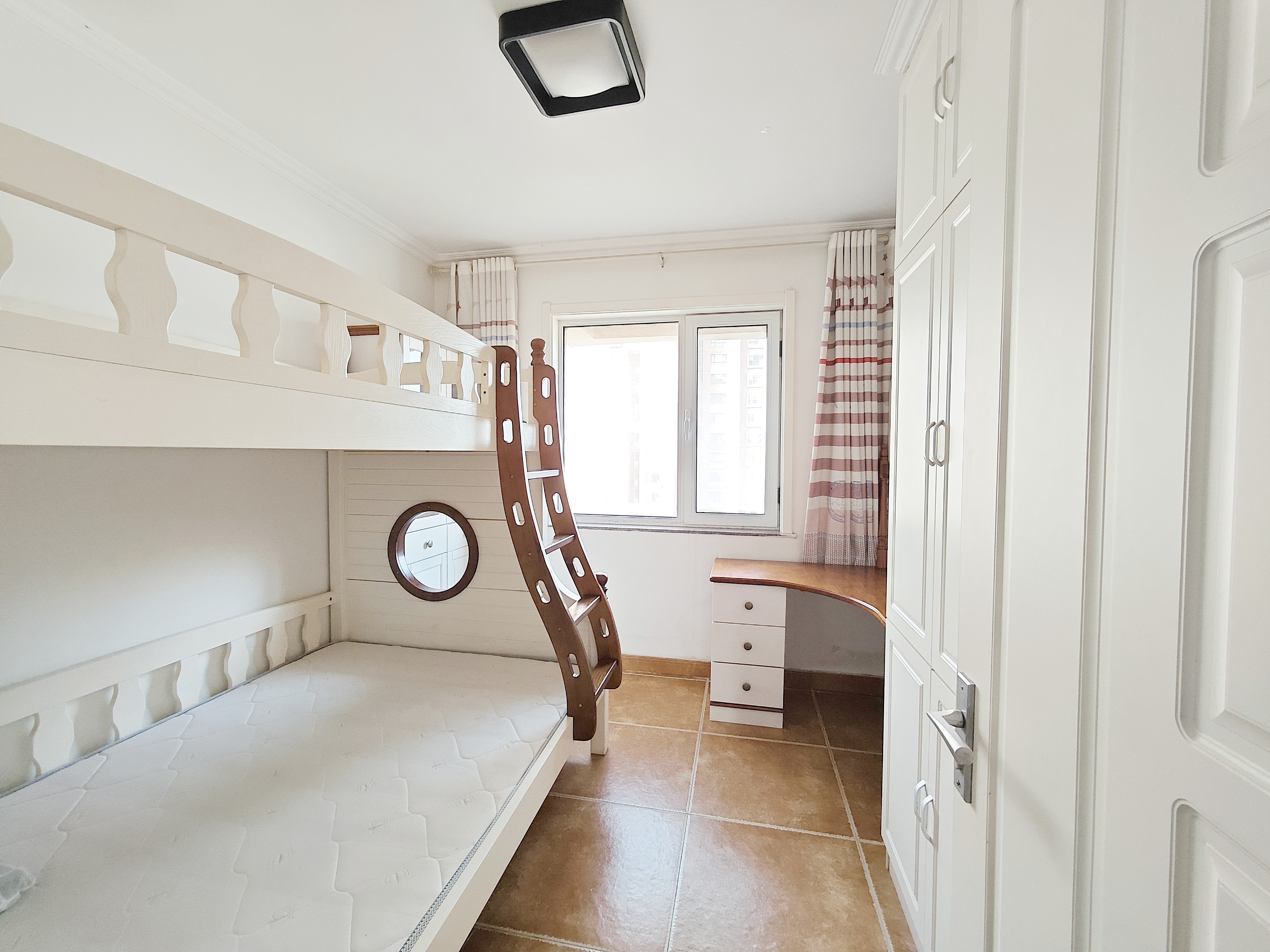 中铁逸都国际兰庭(南区)