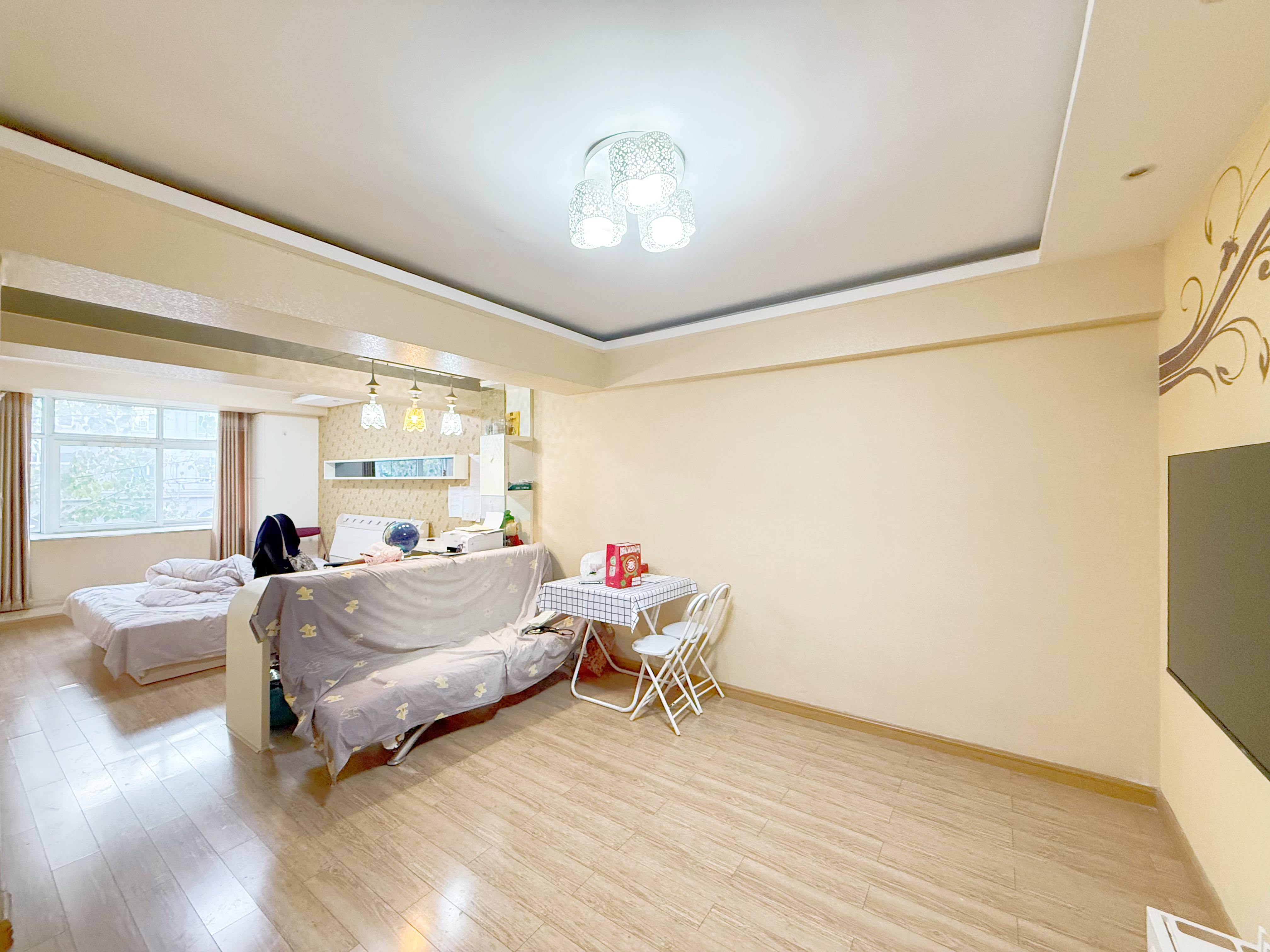  小纬四路49号 西