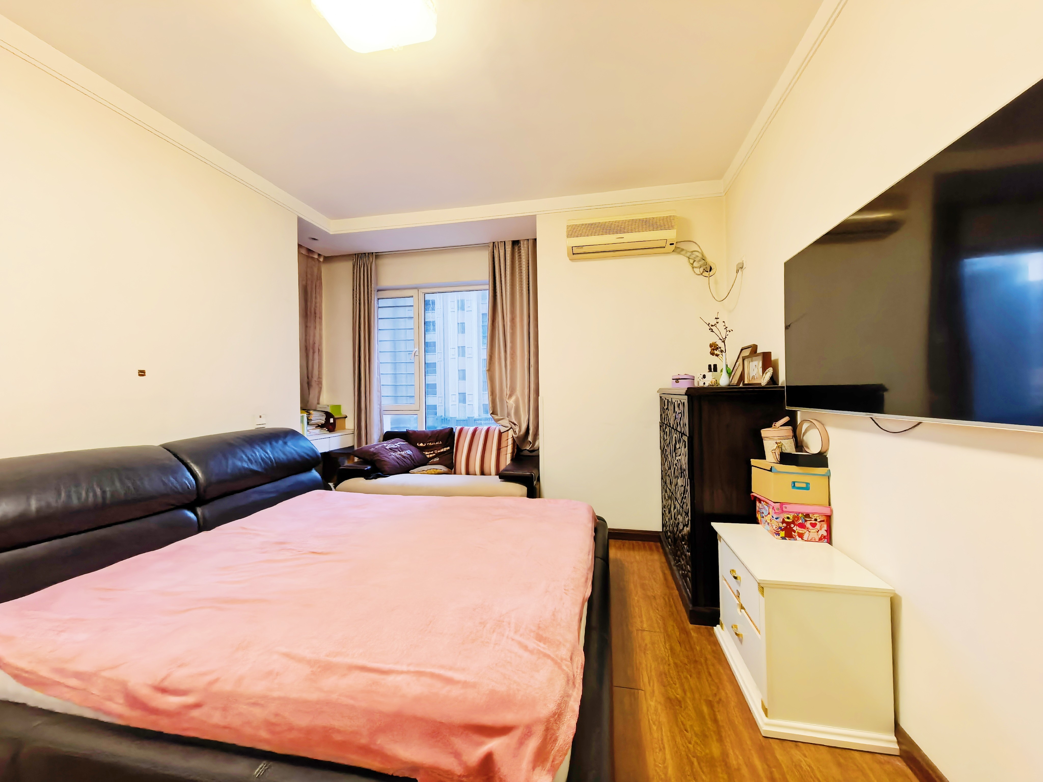 绿地新里卢浮公馆