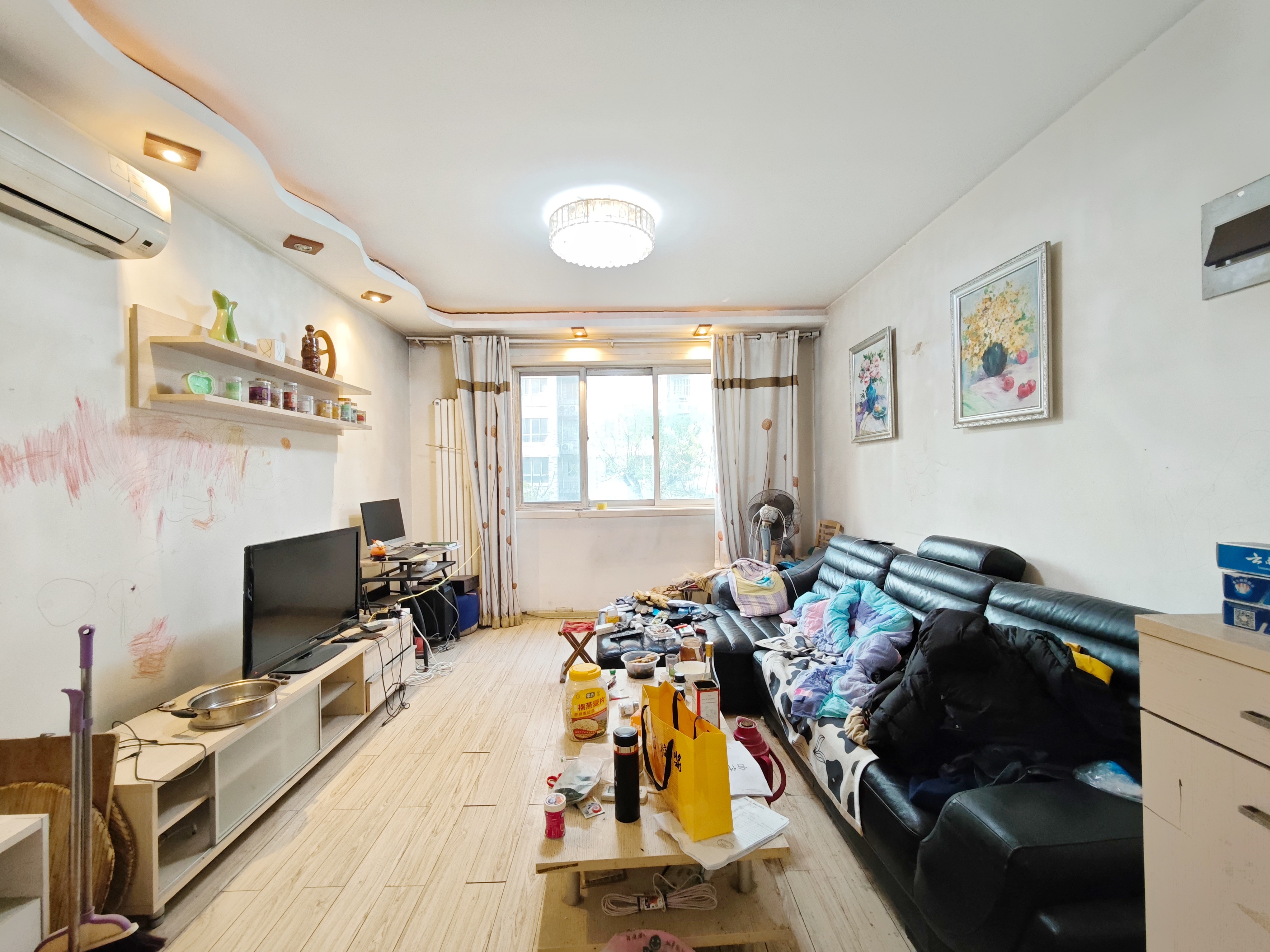  泉城花园2居室低楼层,近地铁随时看房