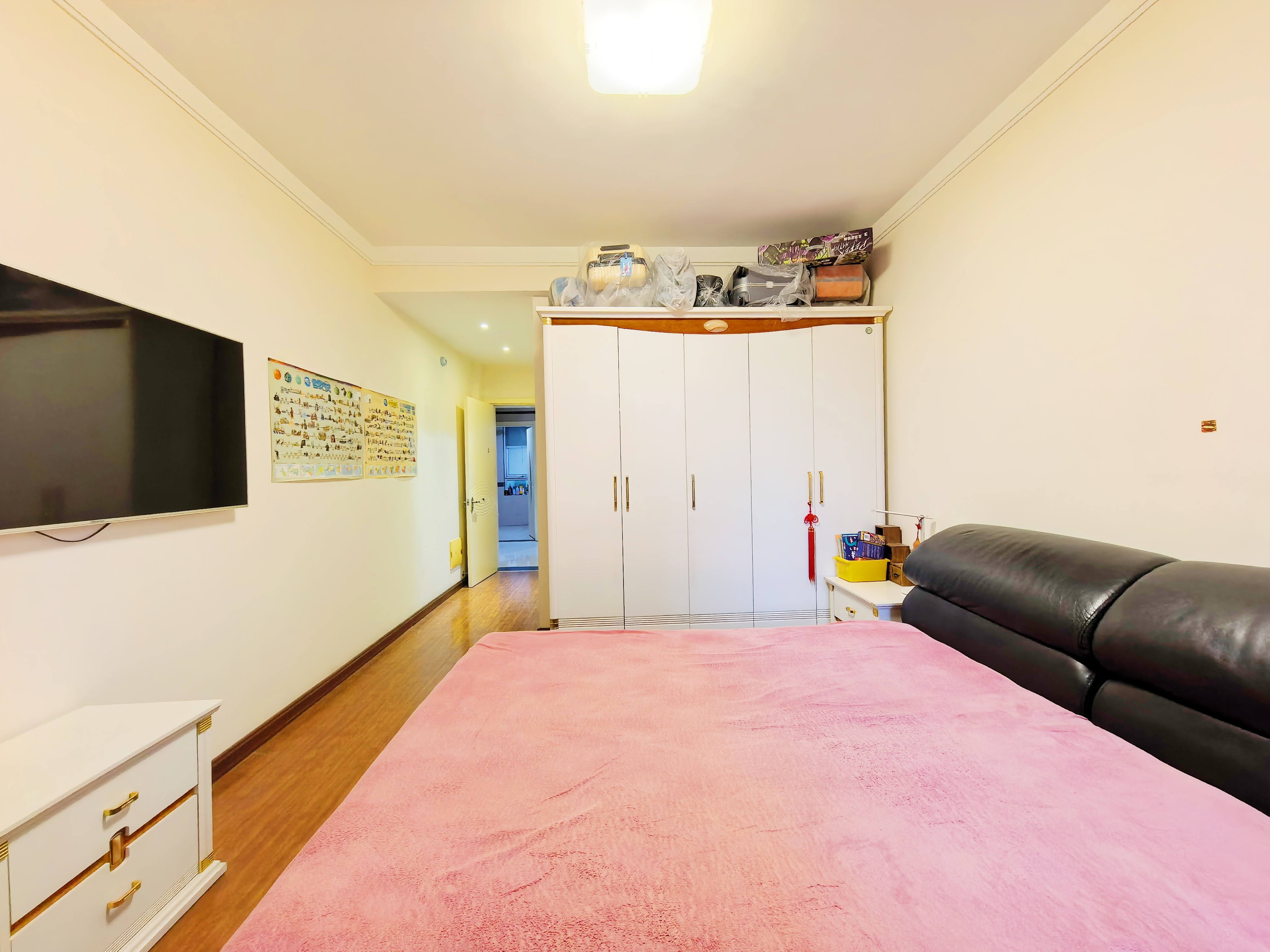 绿地新里卢浮公馆