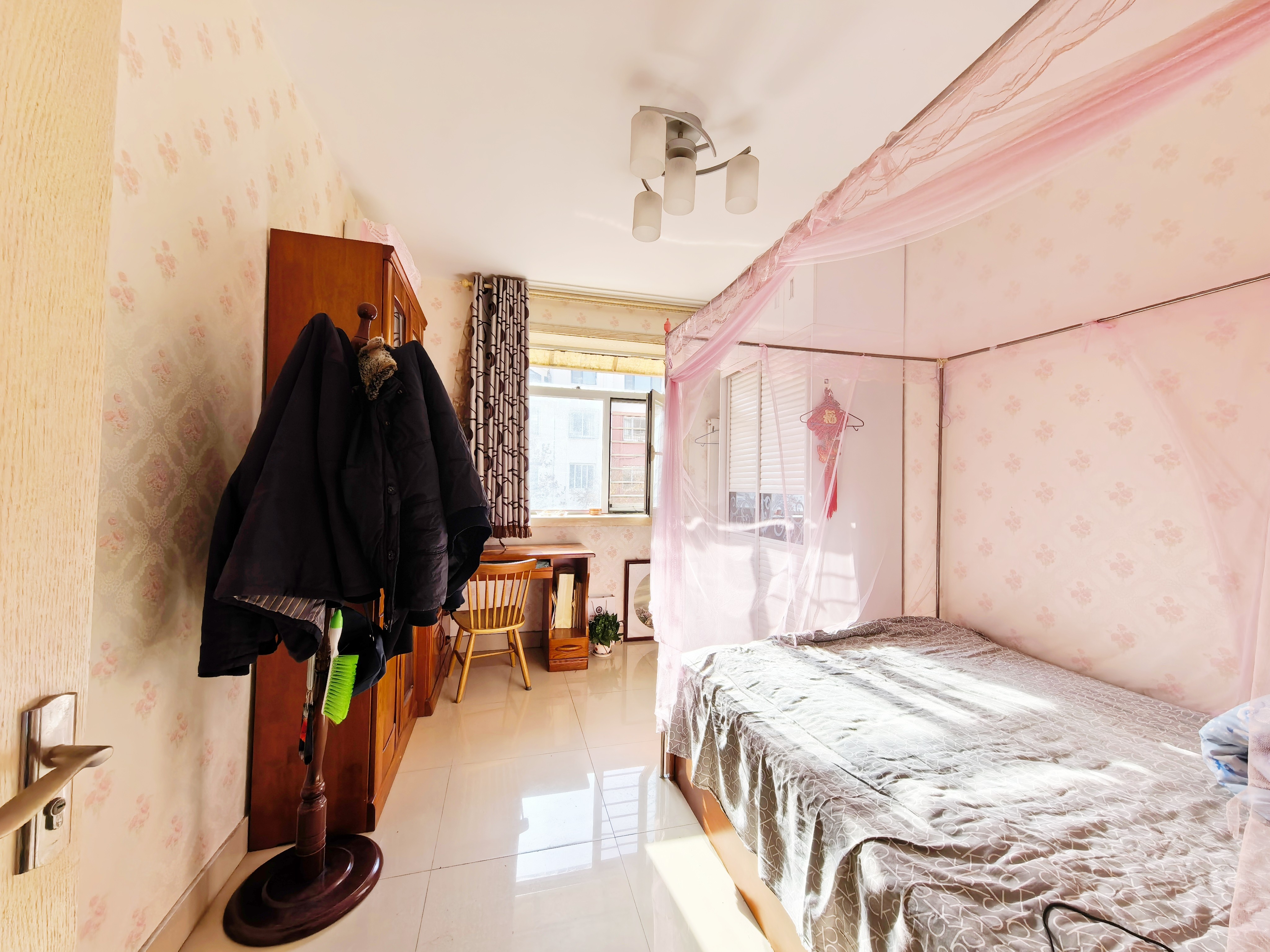 卧龙花园龙和苑