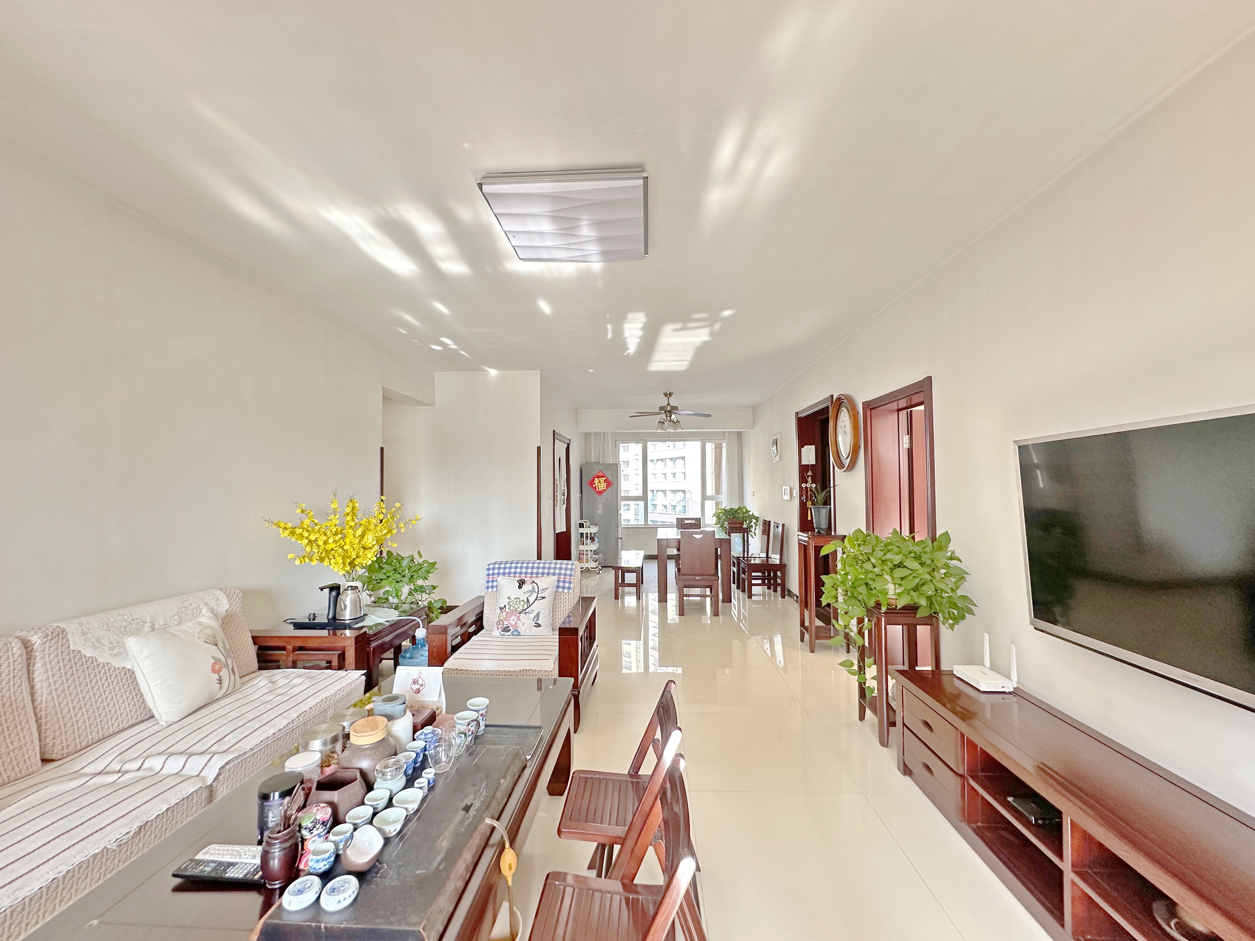  绿地新里卢浮公馆 南