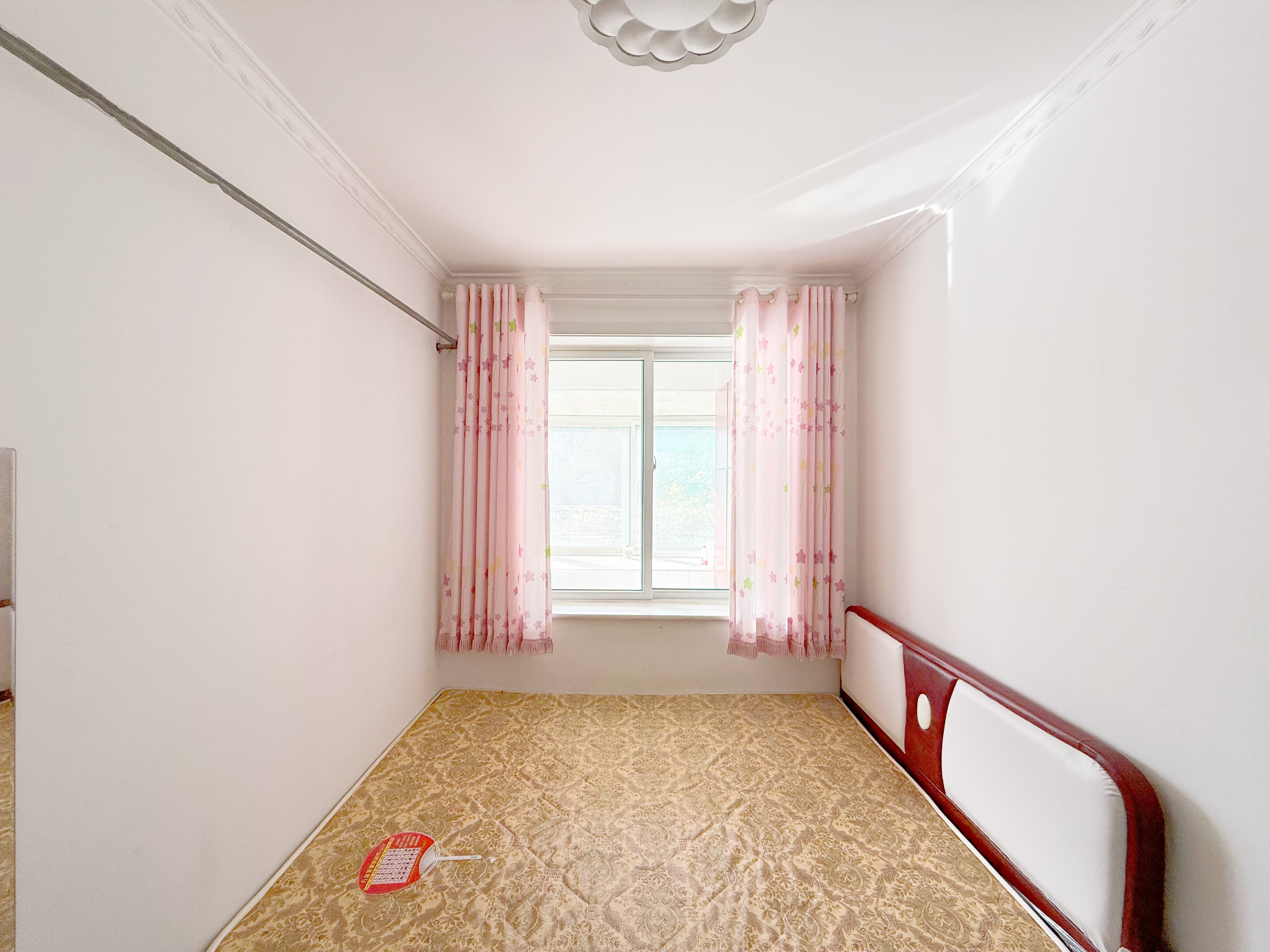  制锦市锦缠街 南