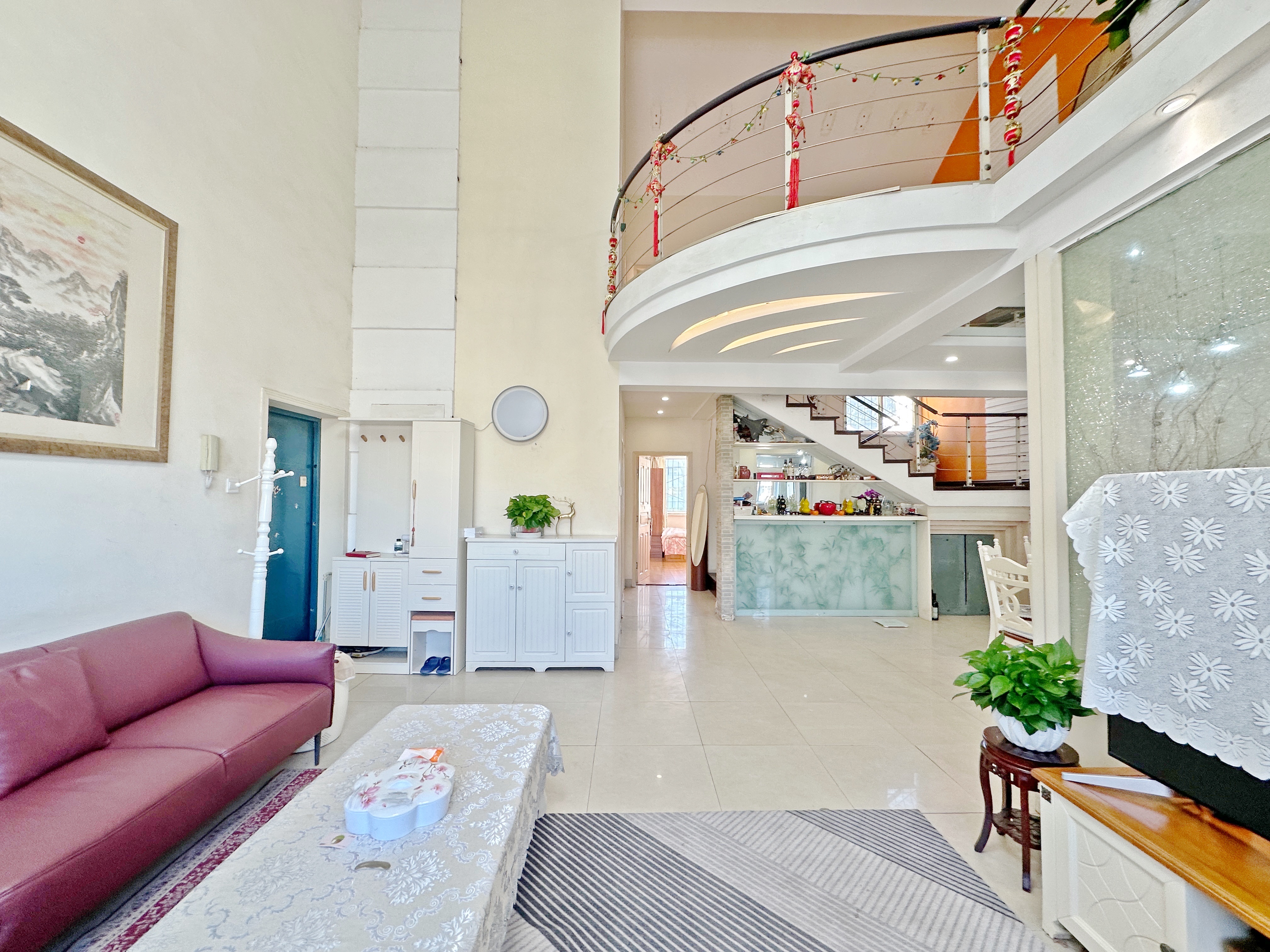  卧龙花园龙盛苑 南北