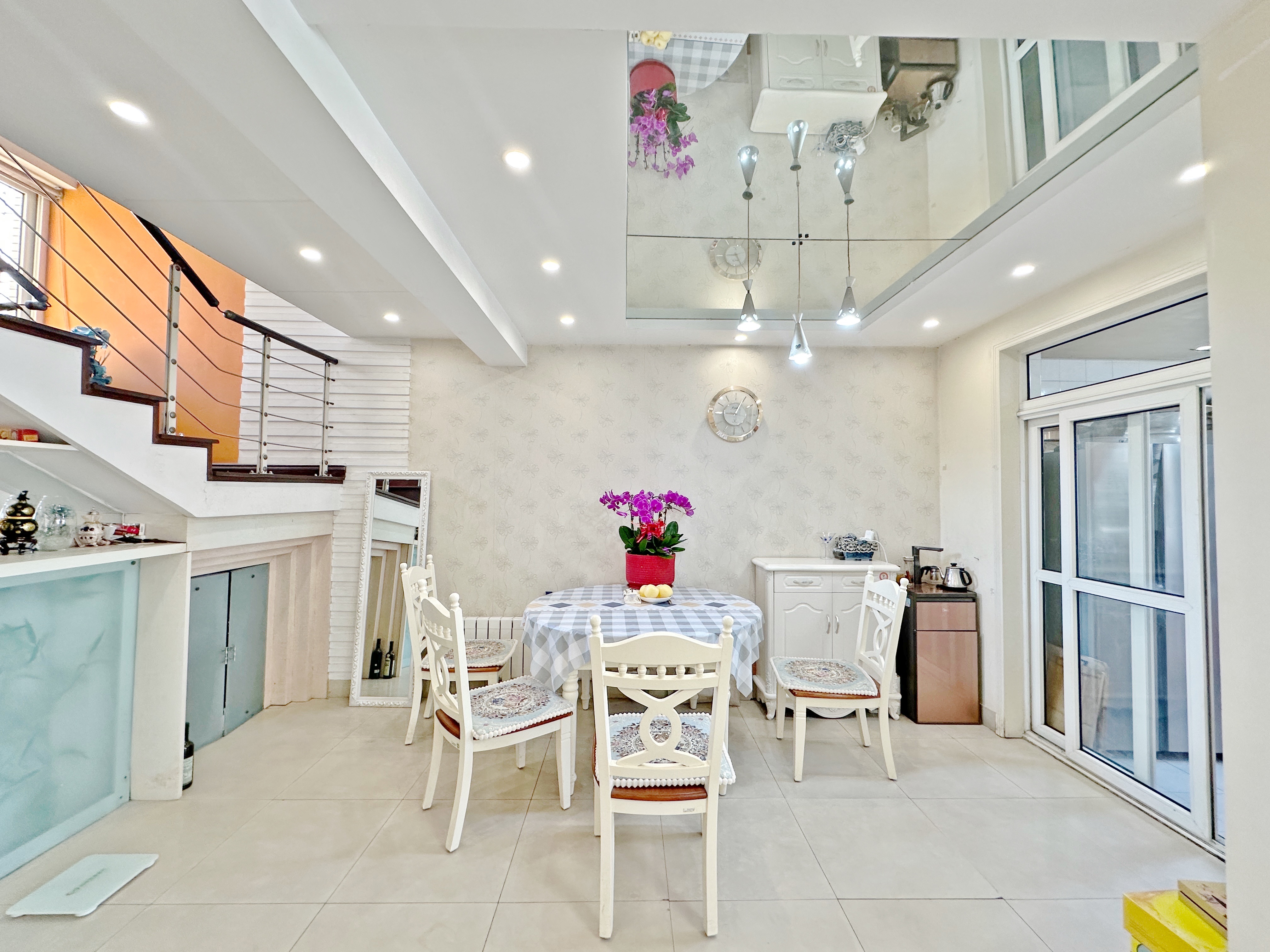 卧龙花园龙盛苑