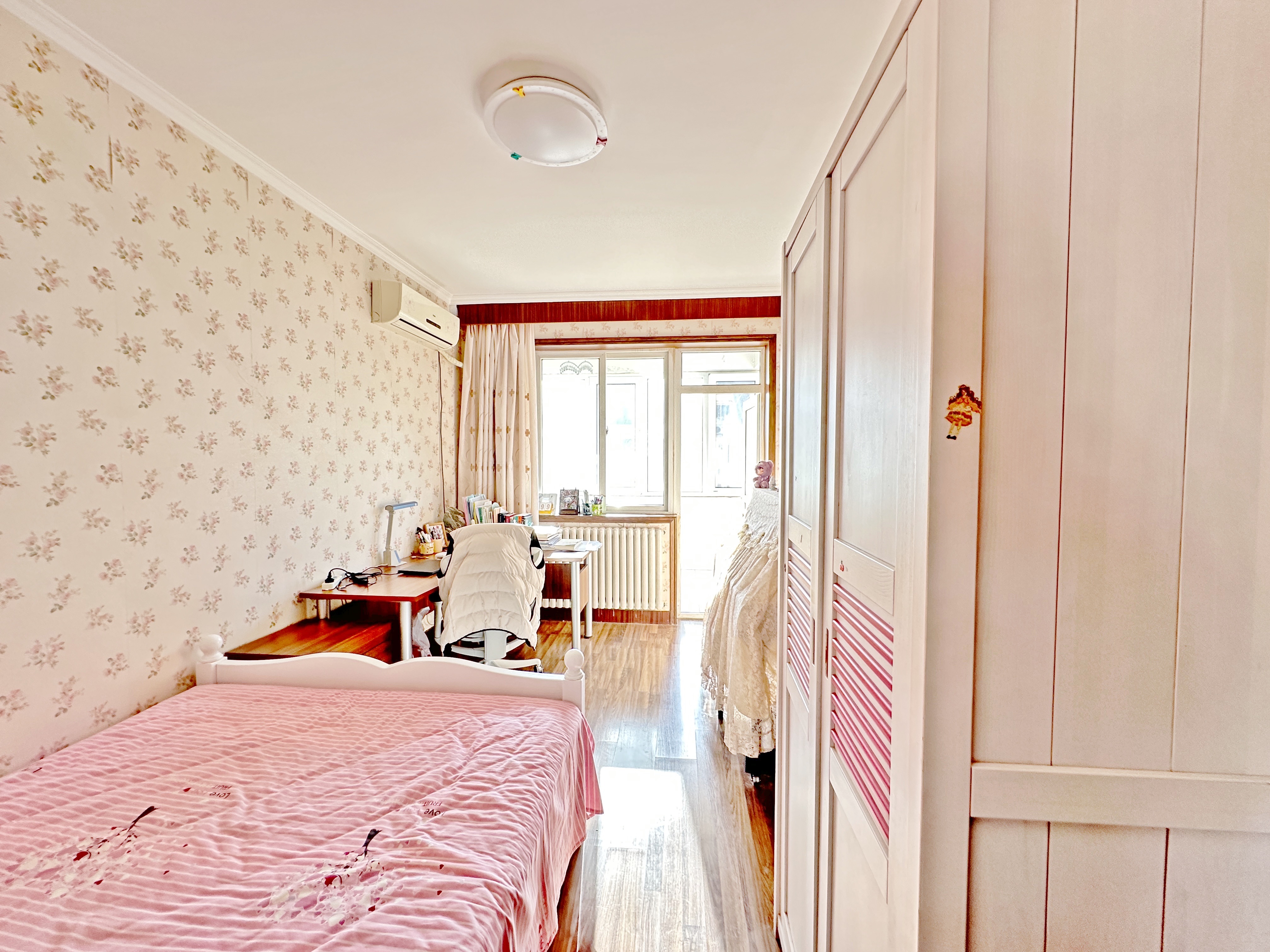 卧龙花园龙和苑