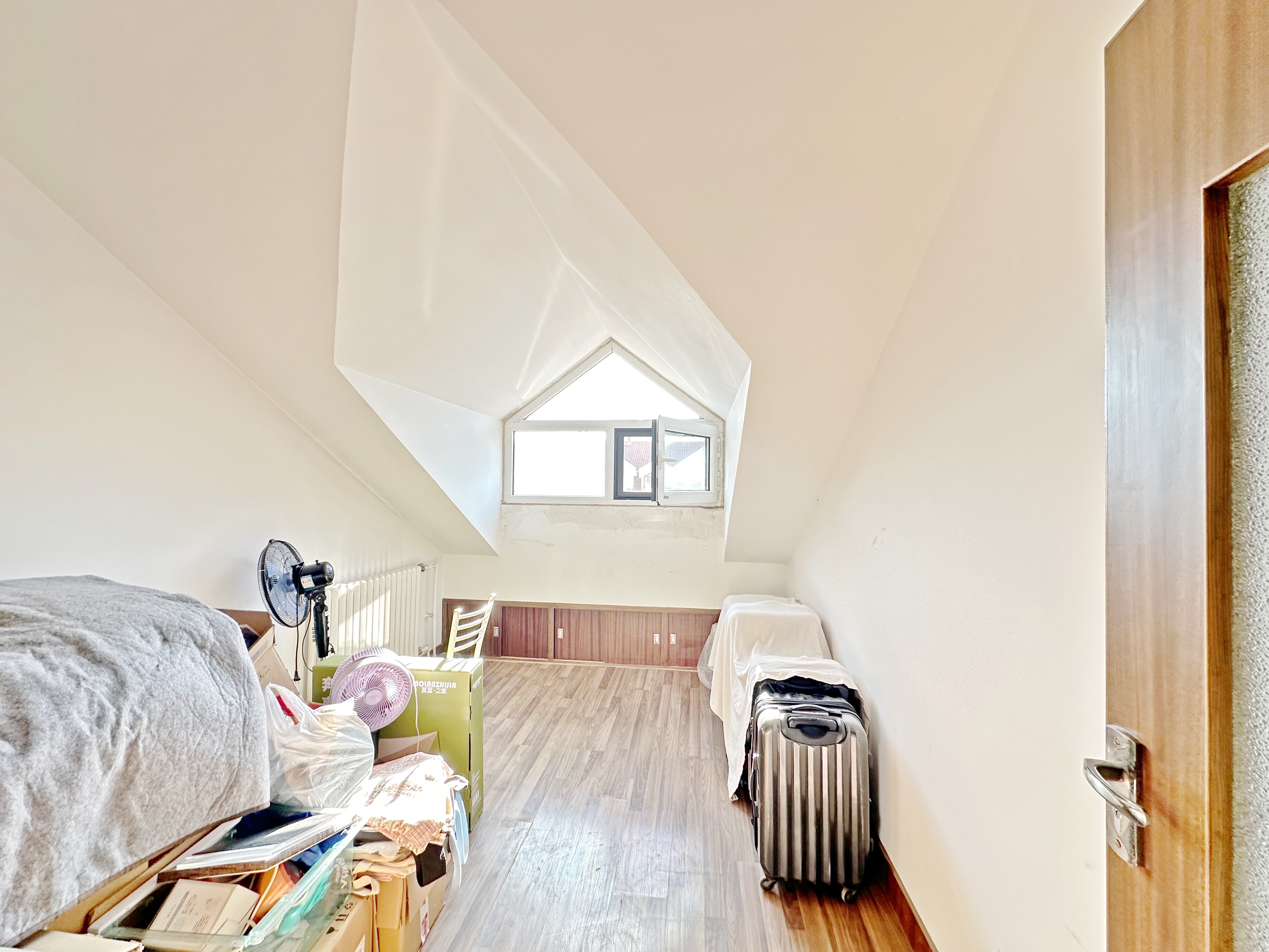 卧龙花园龙和苑