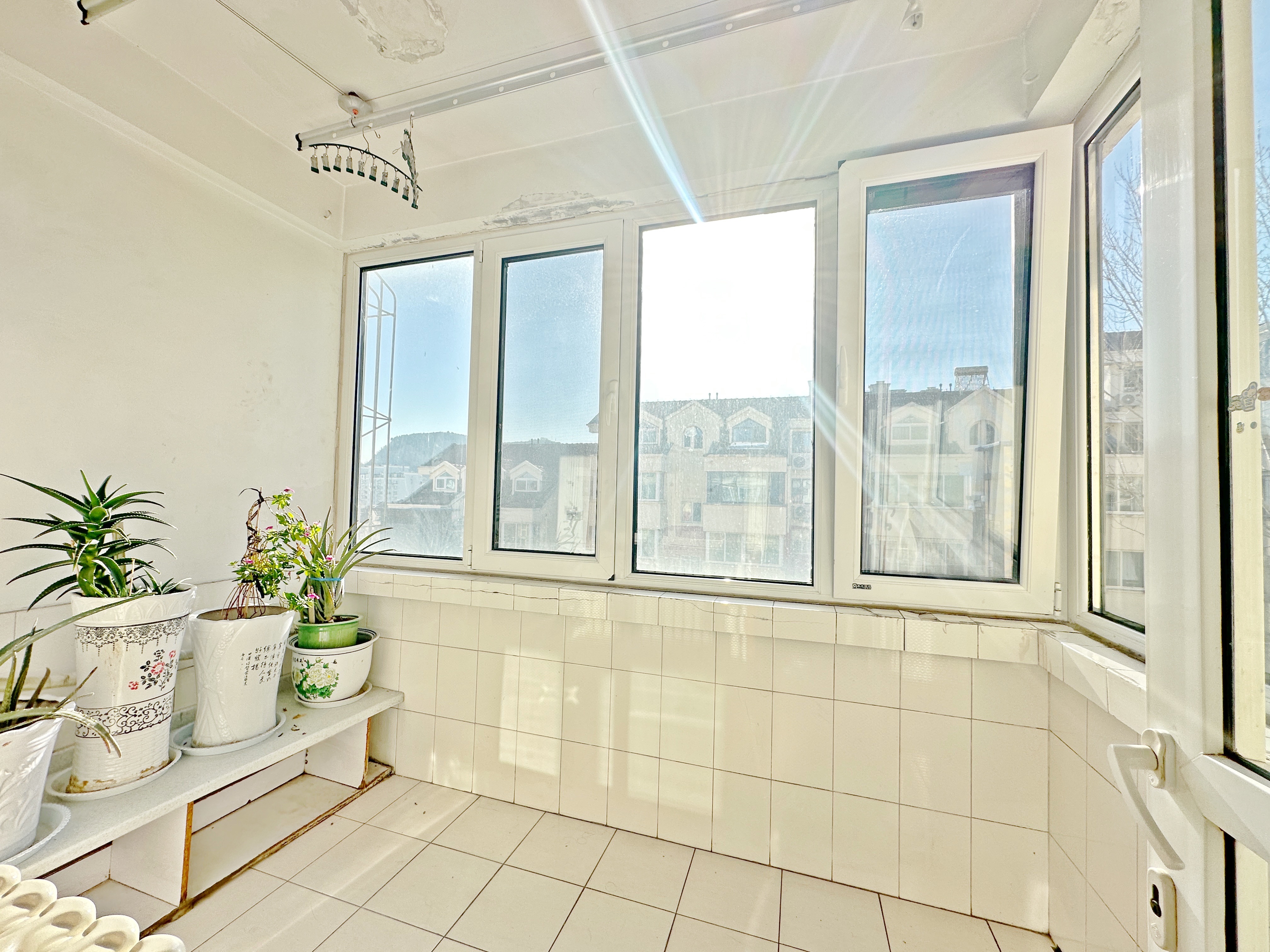 卧龙花园龙和苑