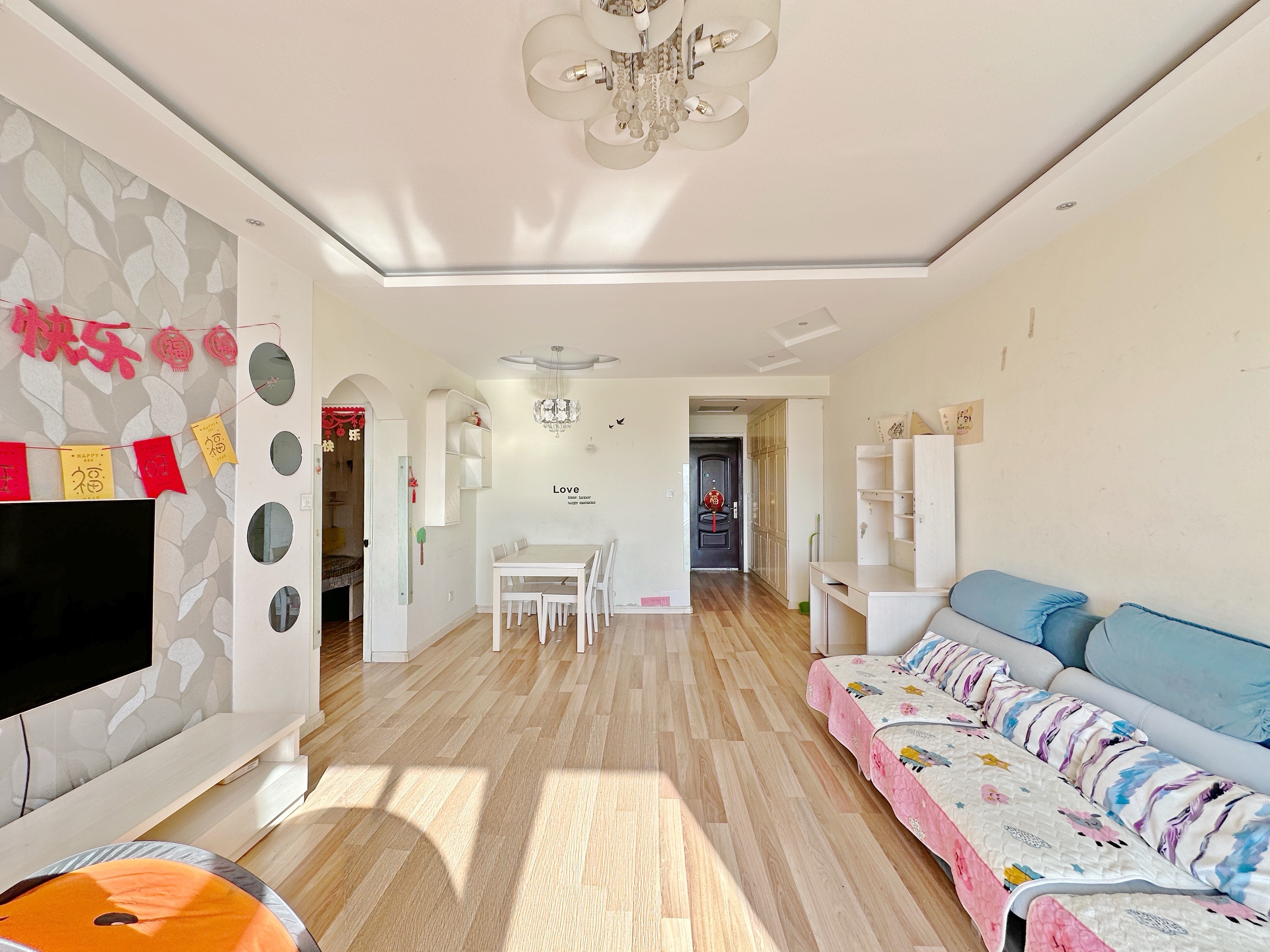 绿地新里卢浮公馆