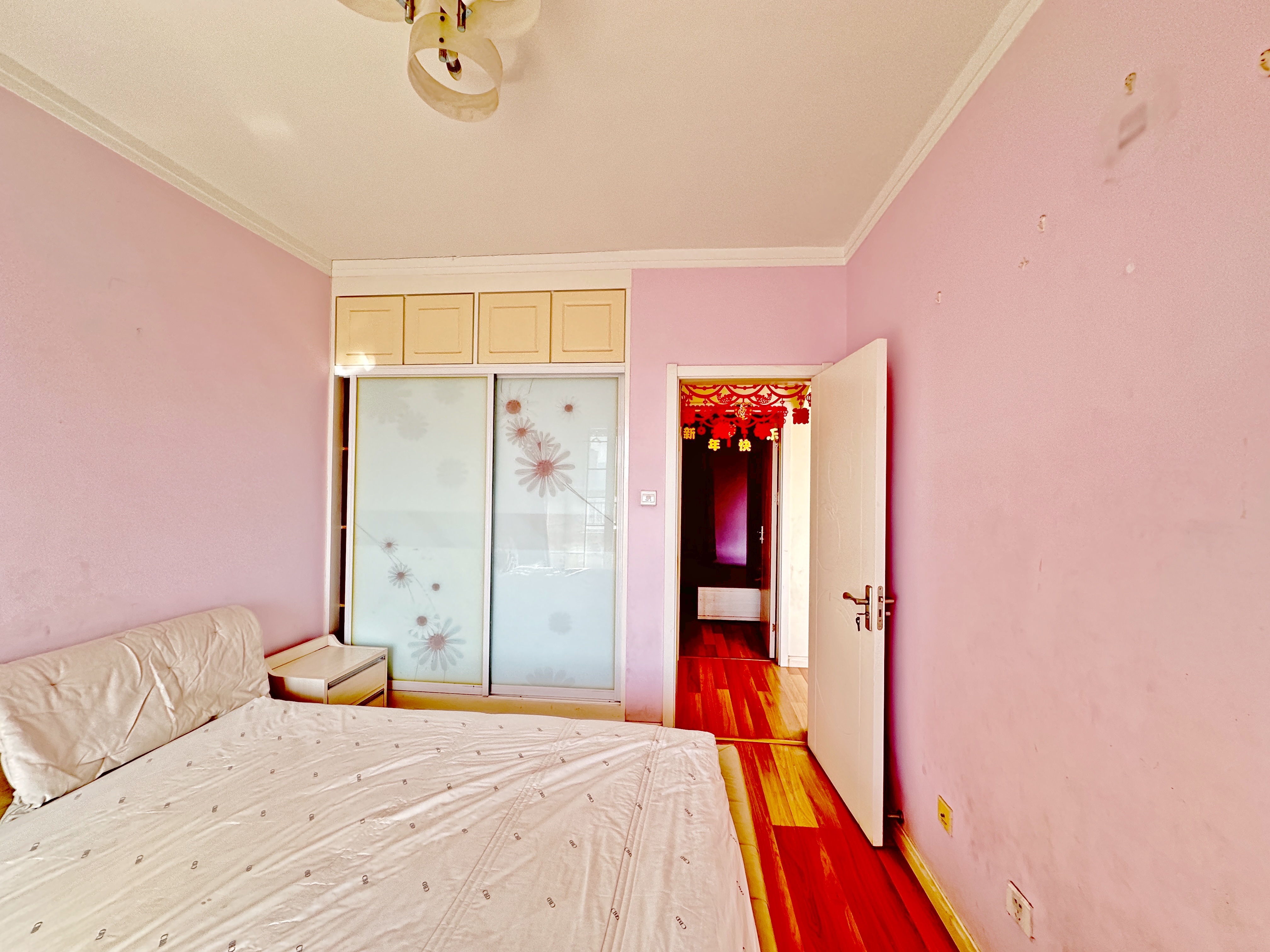 绿地新里卢浮公馆