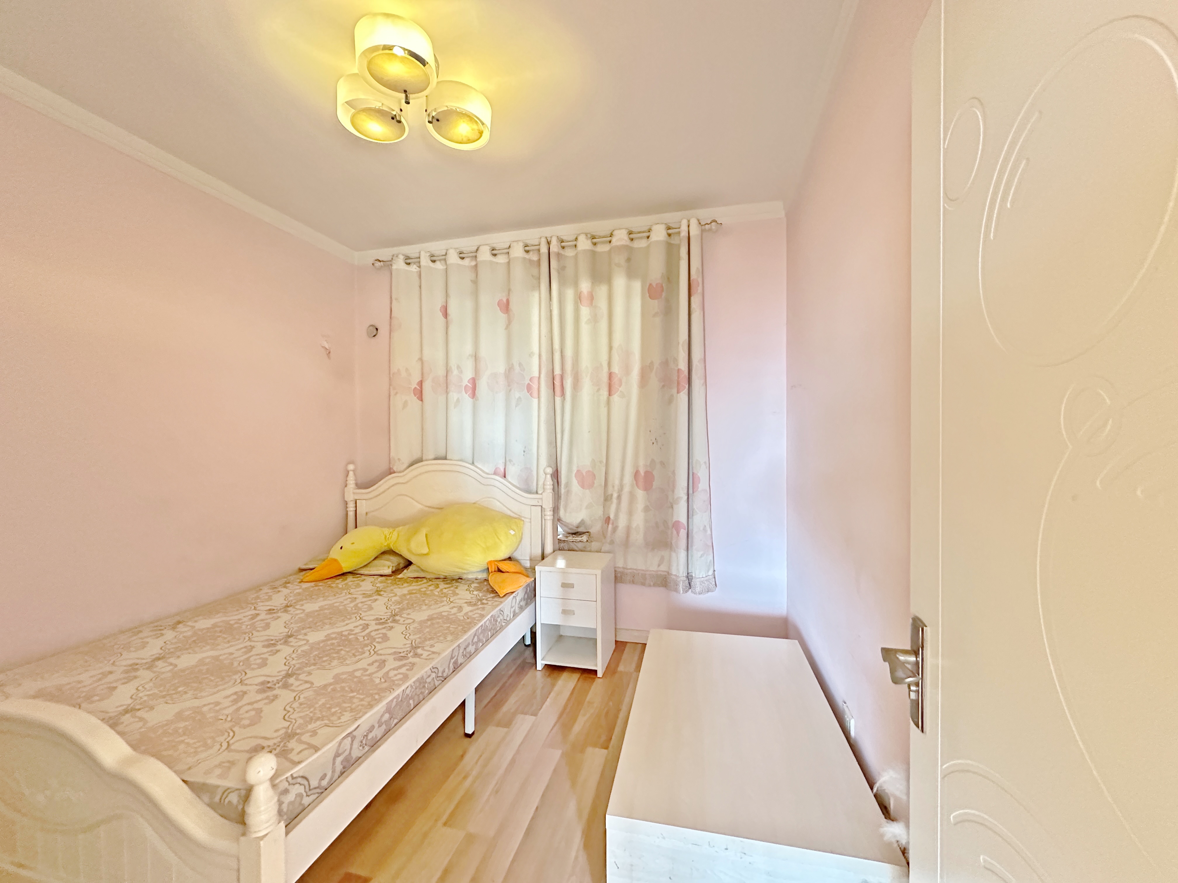 绿地新里卢浮公馆