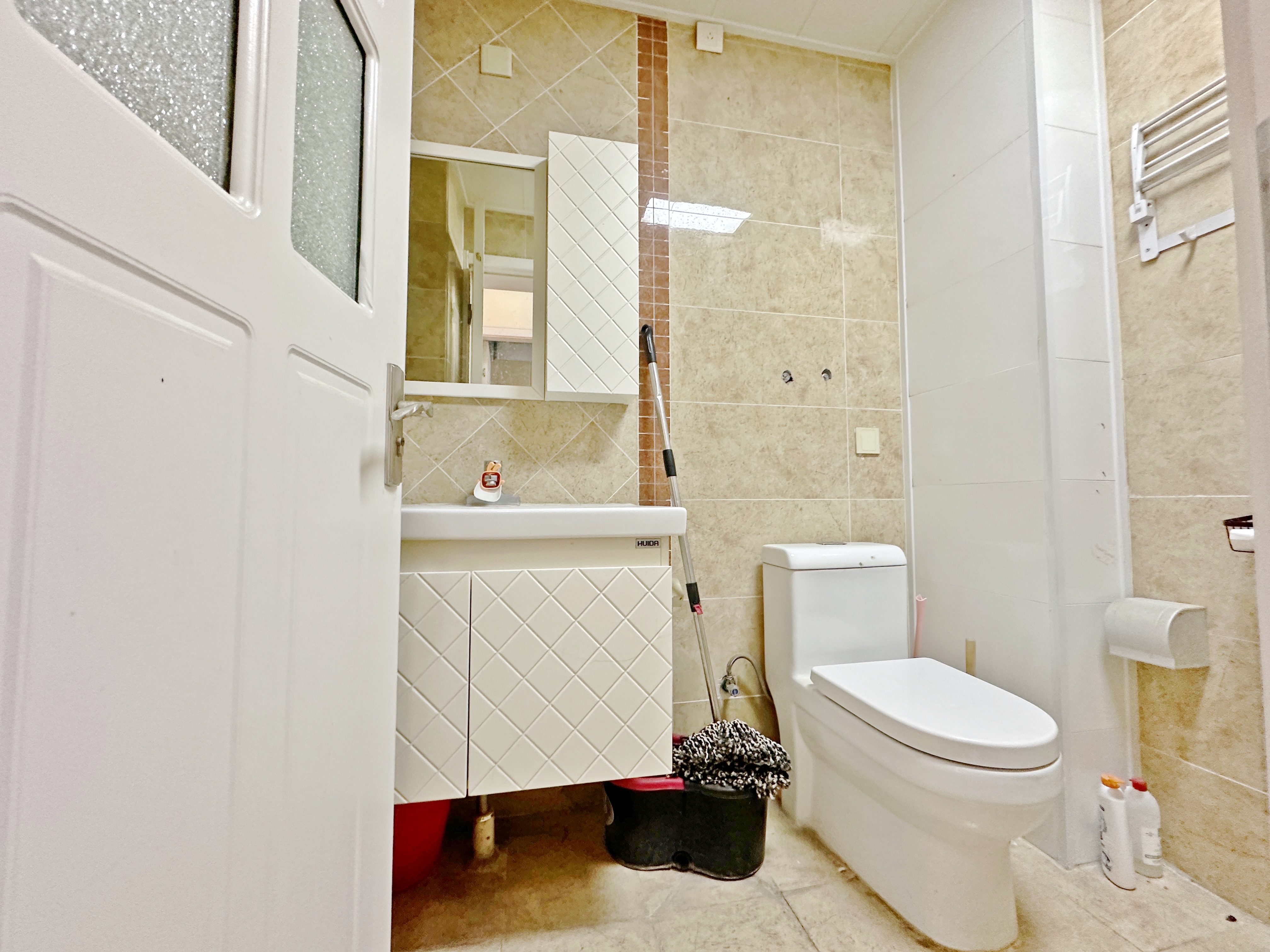 绿地新里卢浮公馆