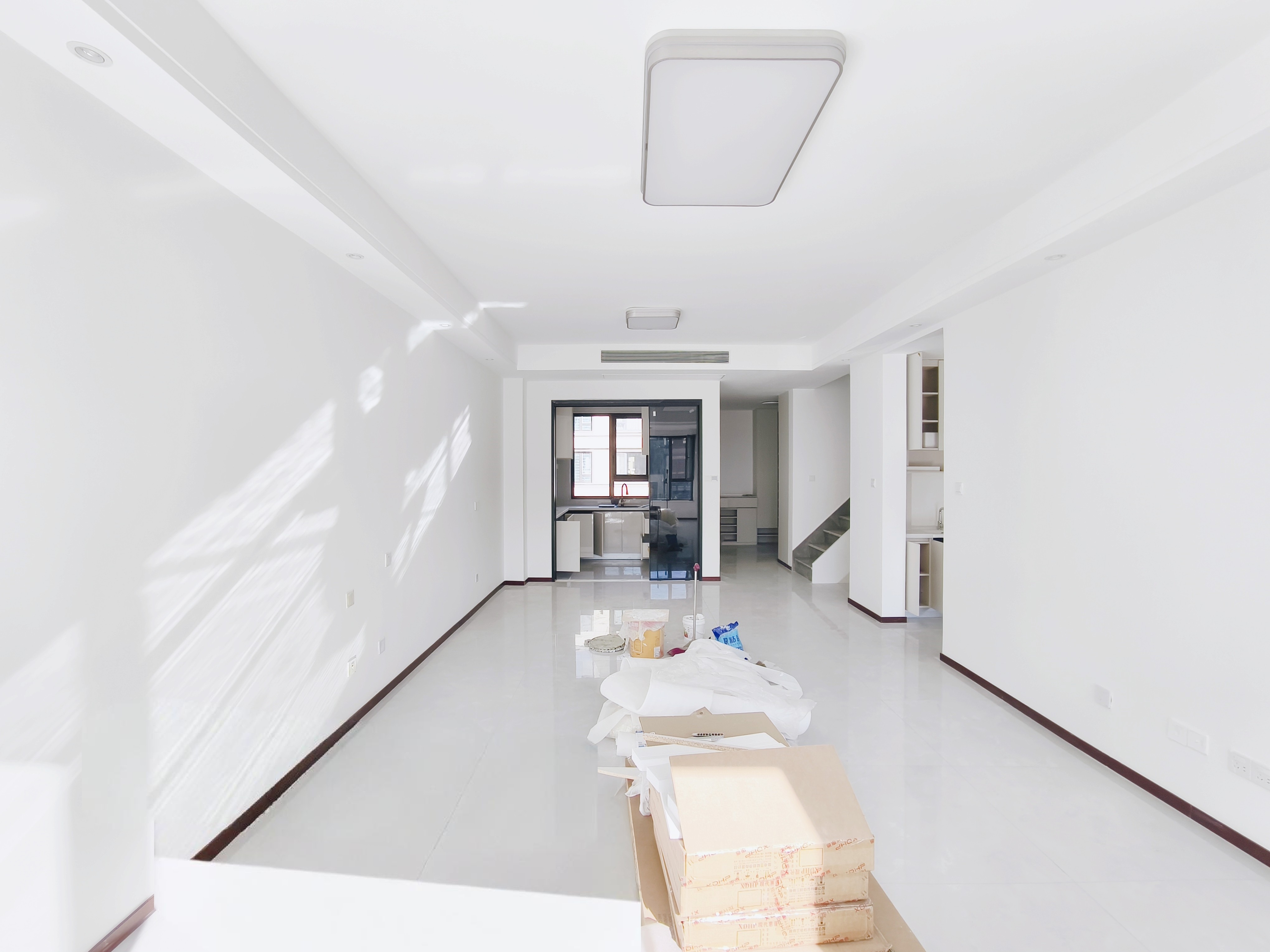  雪山金茂逸墅 南北