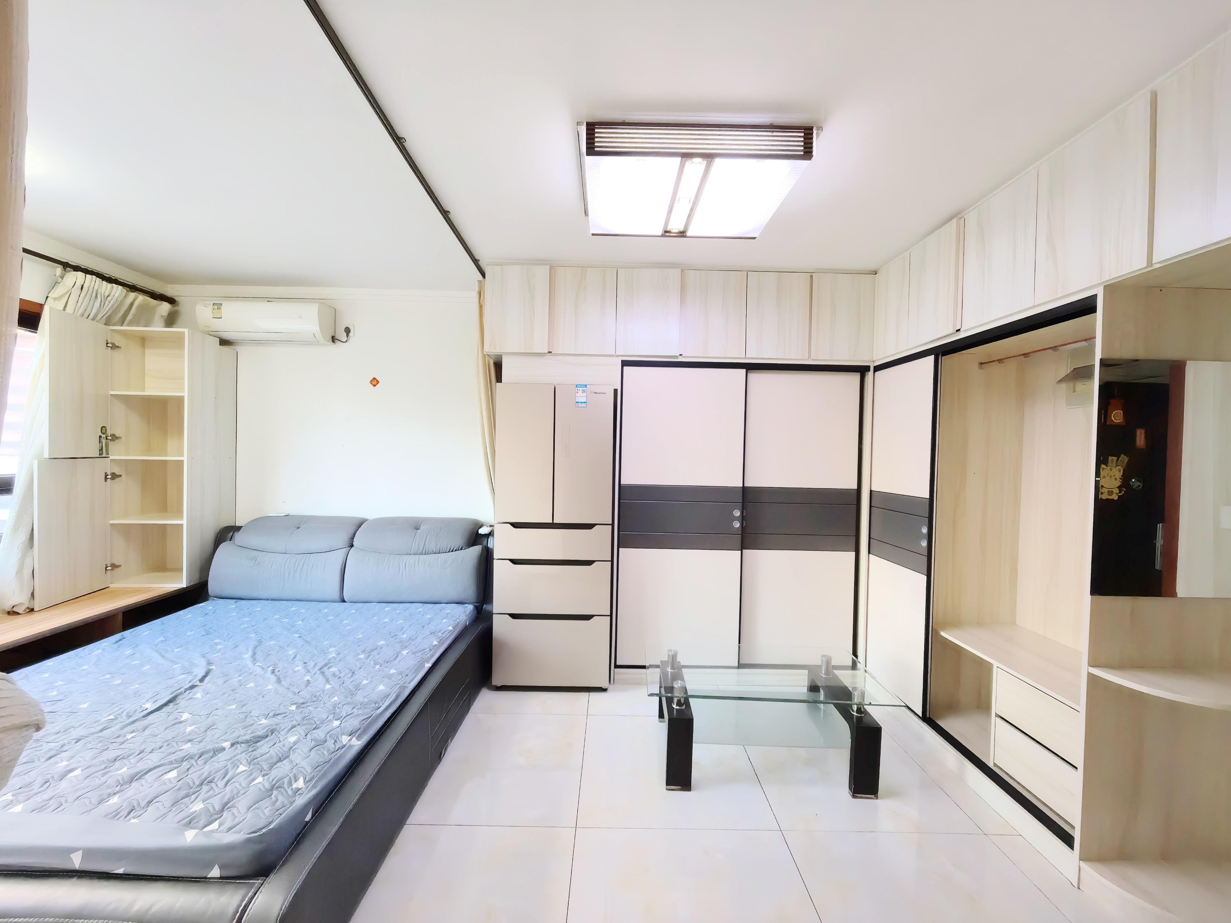  丁豪蓝调国际 南北