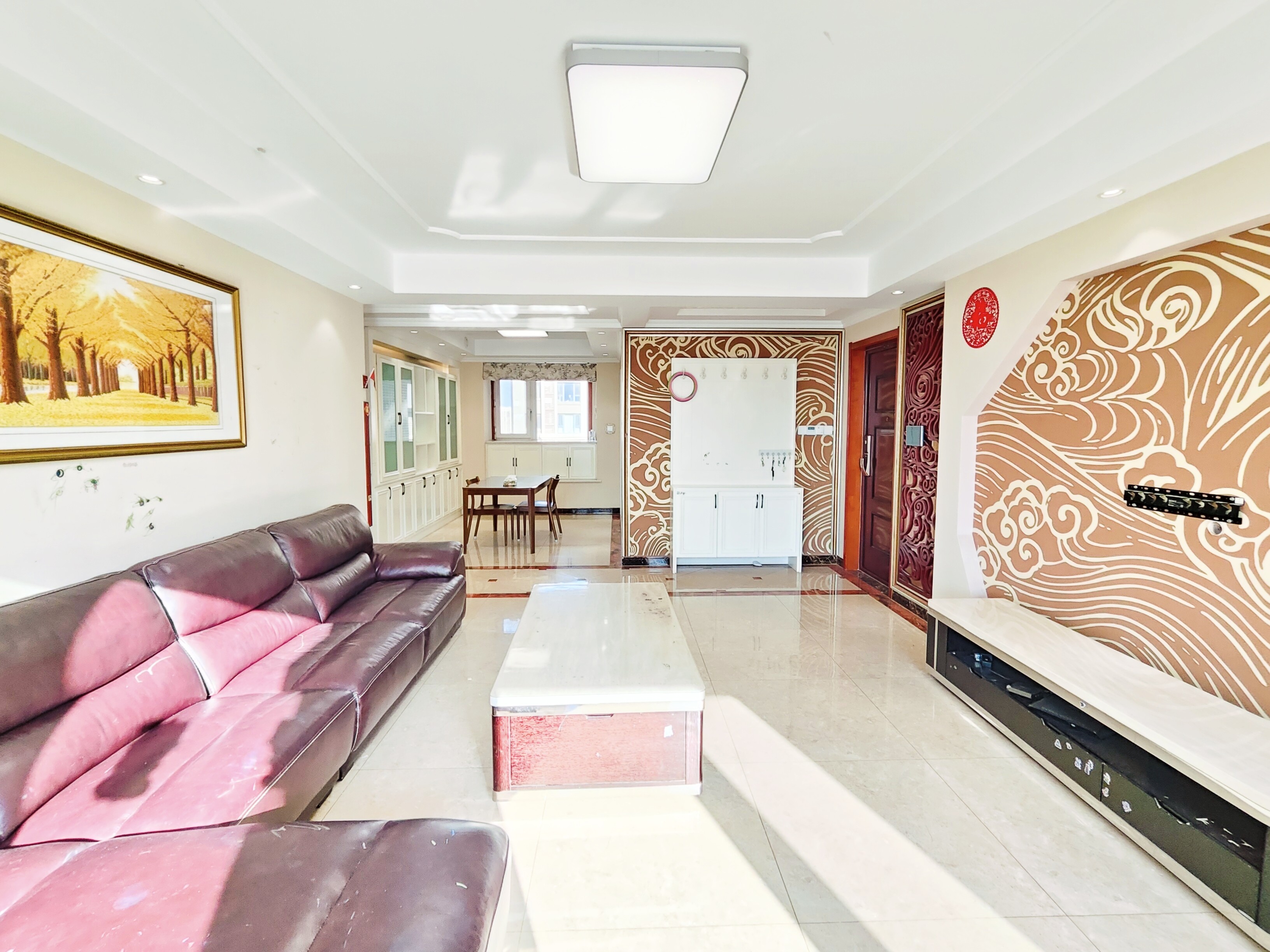  重汽翡翠外滩 南北