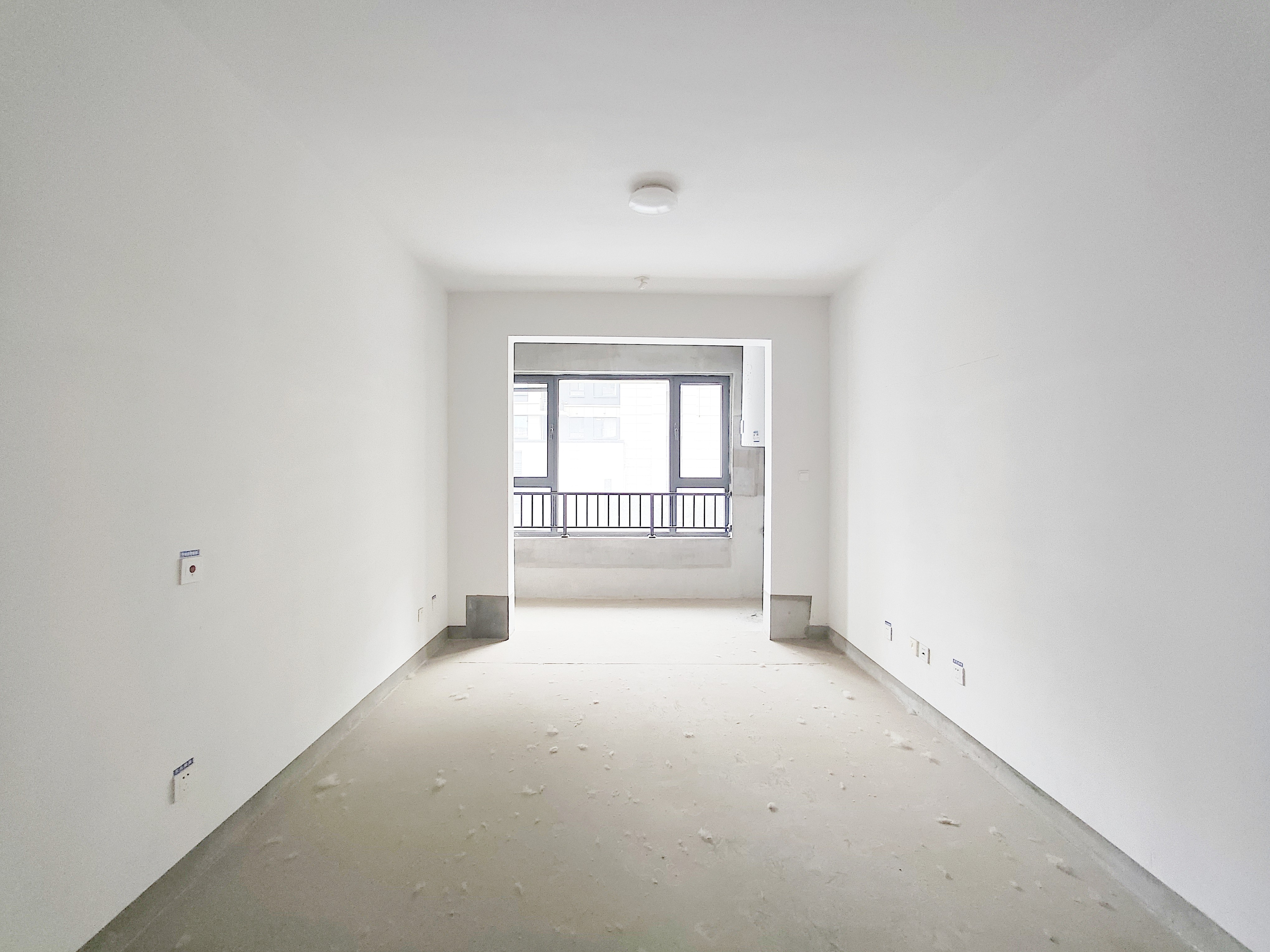  绿地IFC中央公馆 南北