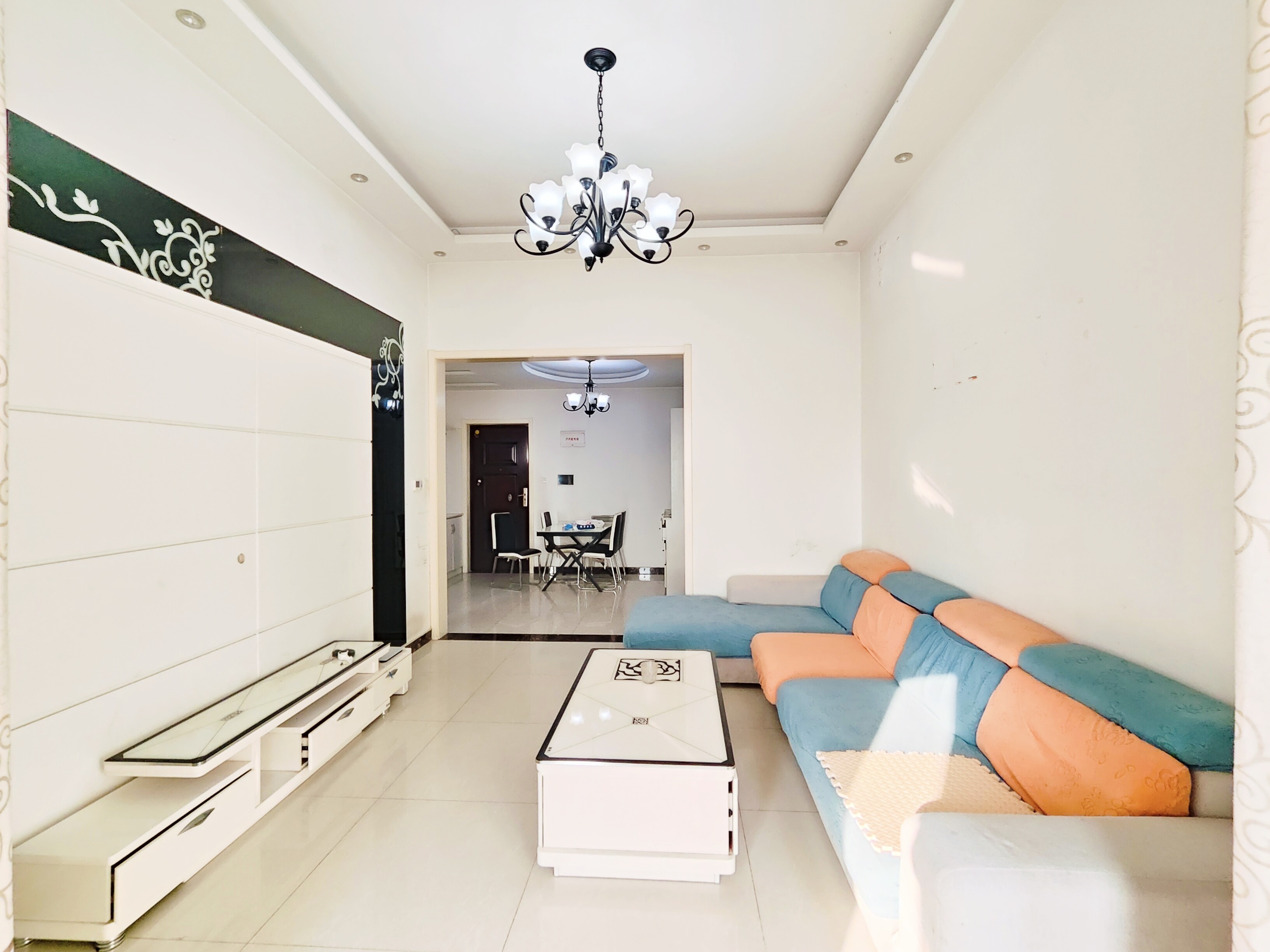  重汽翡翠外滩 南