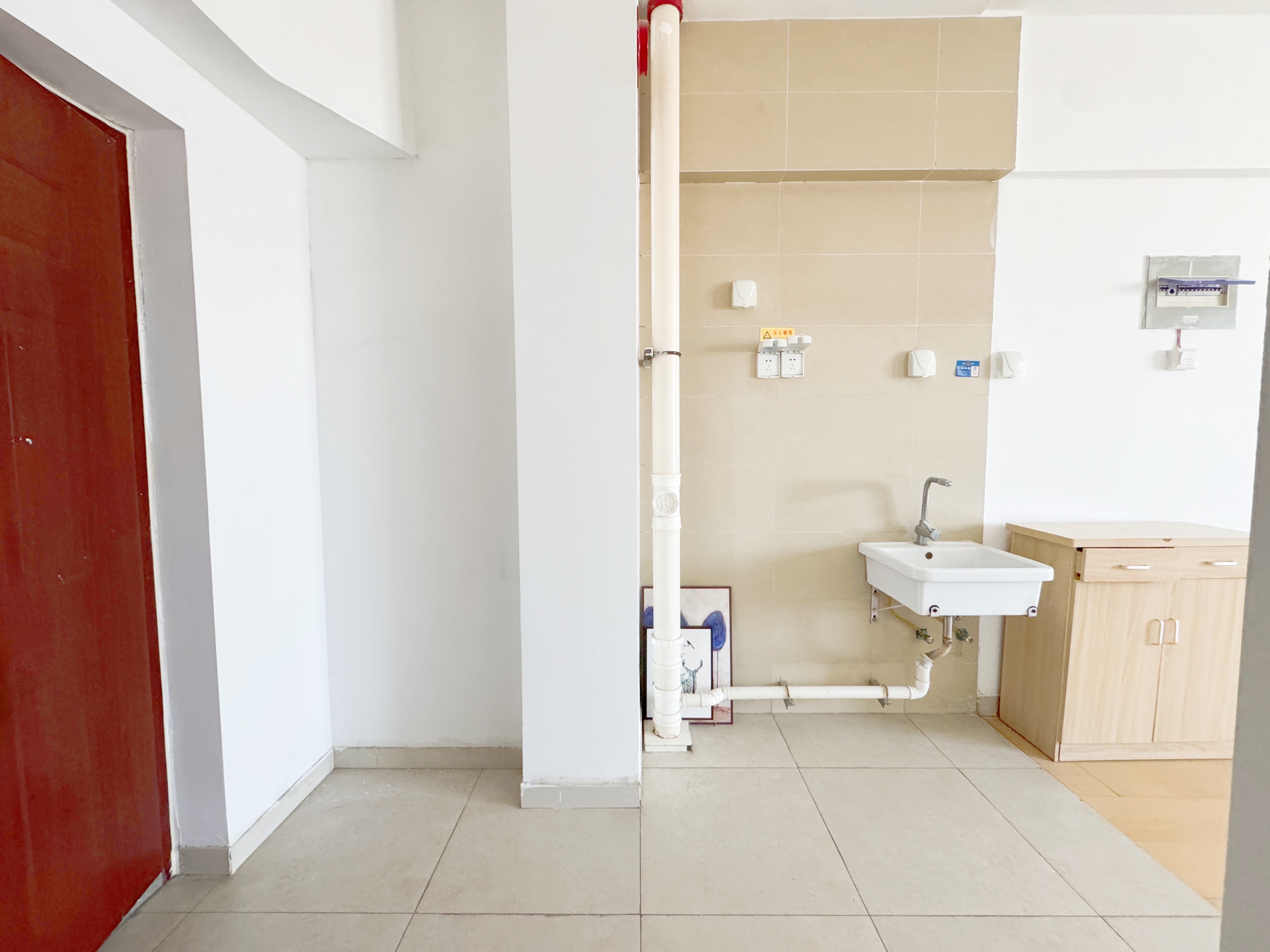 南益名泉春晓公寓