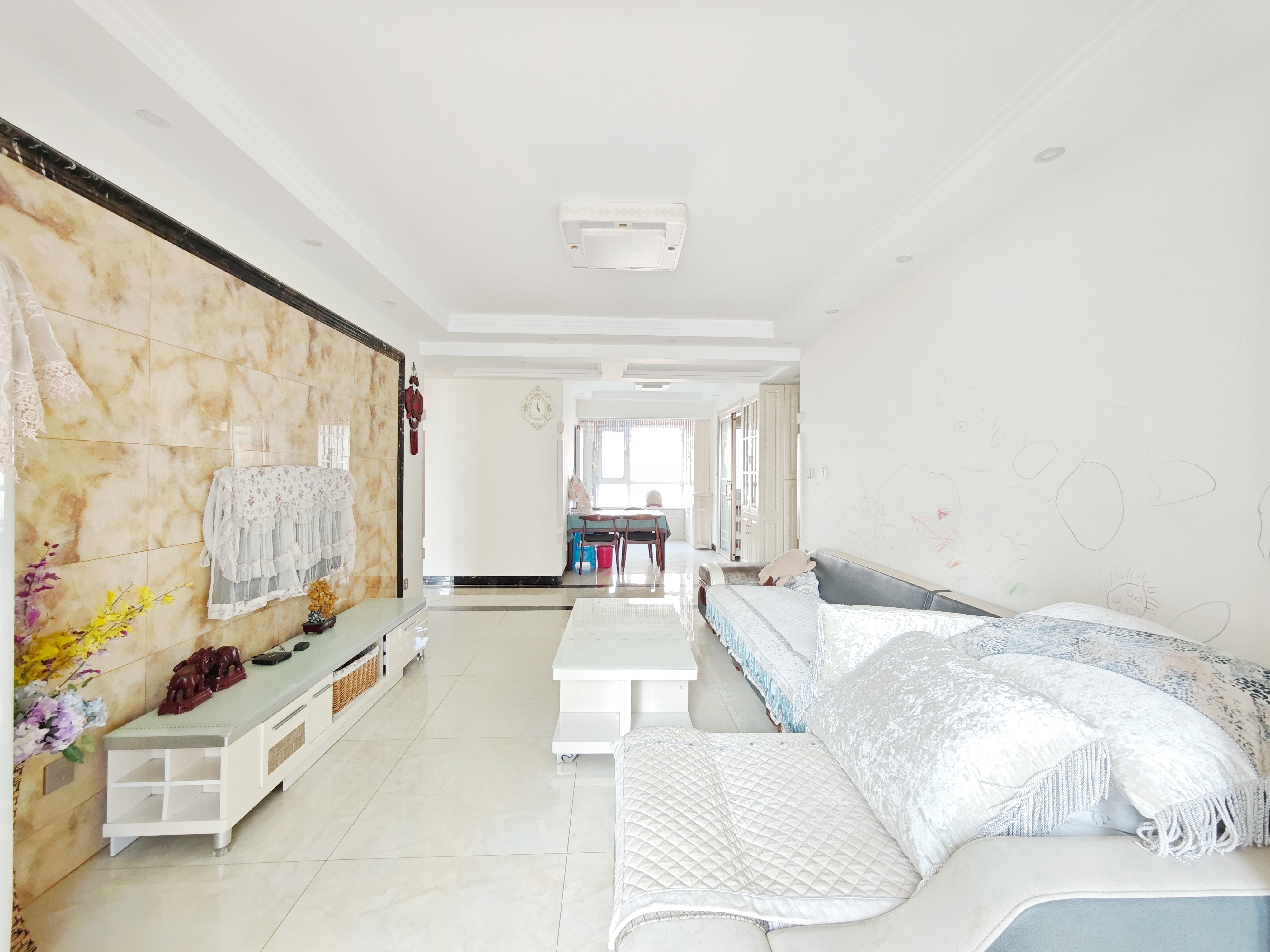  绿地新里香榭丽公馆 南北