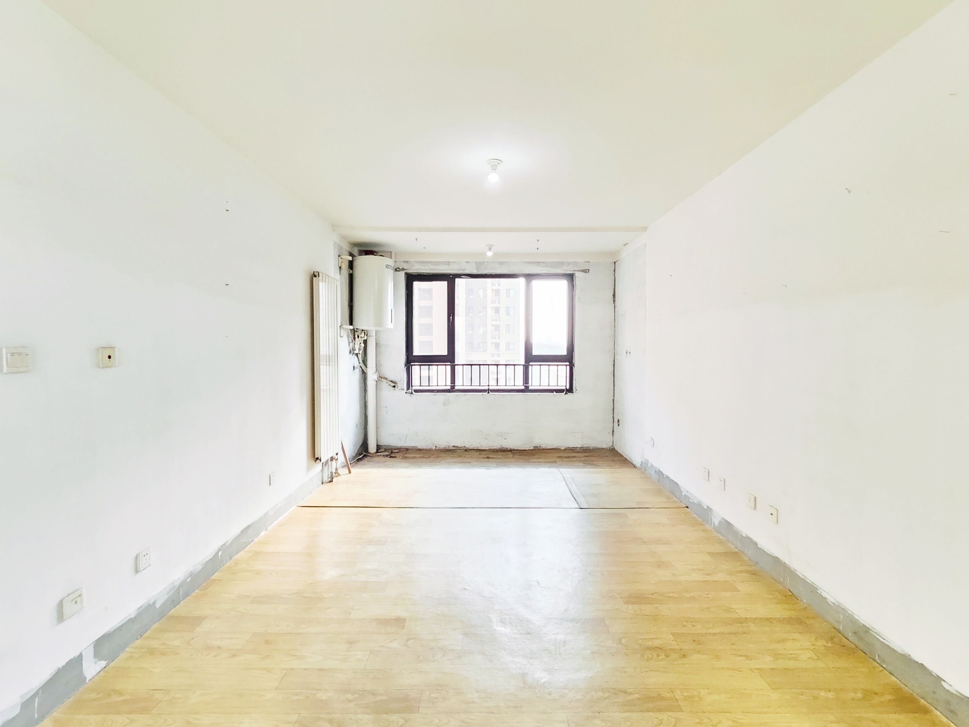  中海御山首府 南