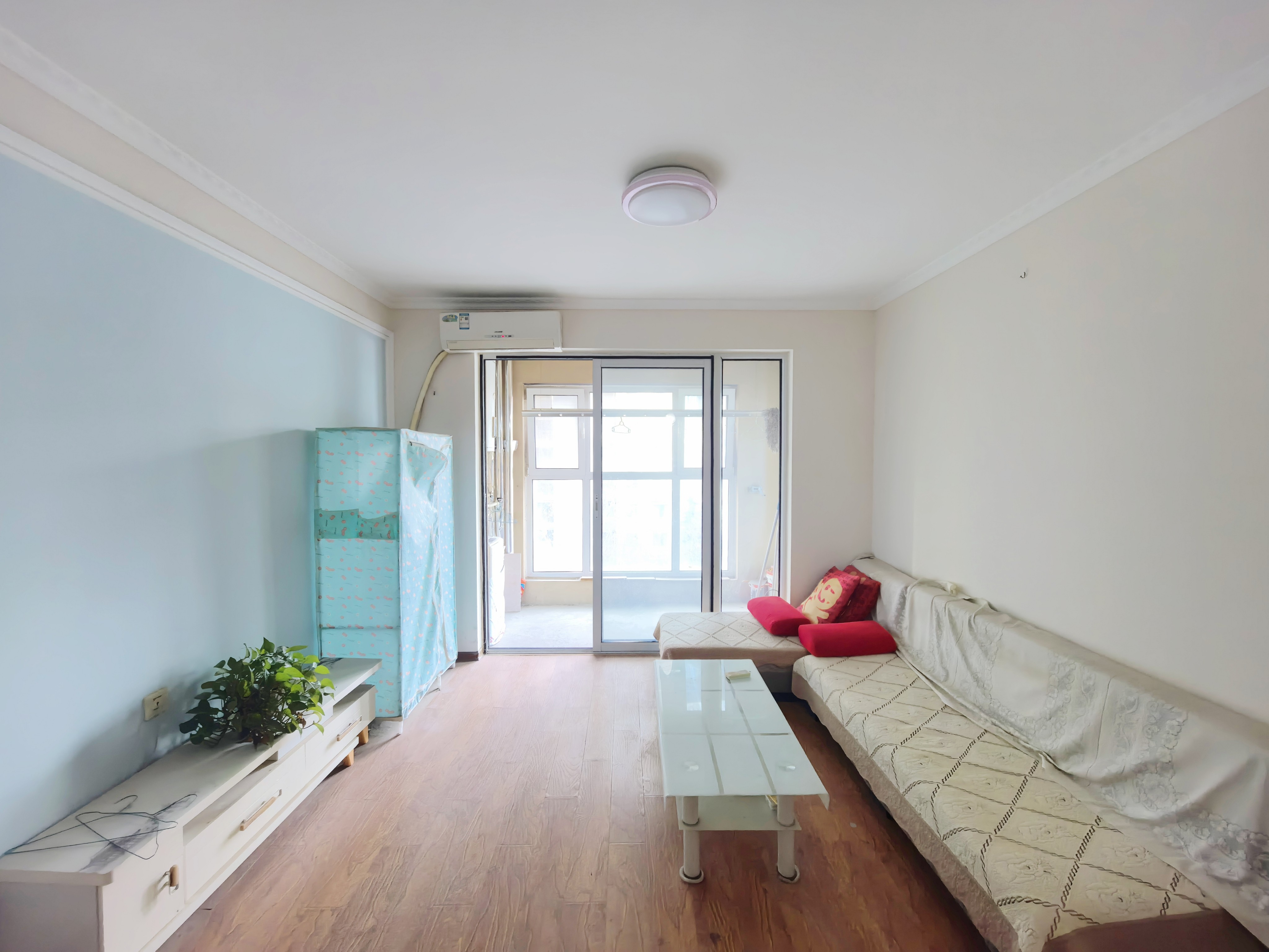  海信贤文世家 南北