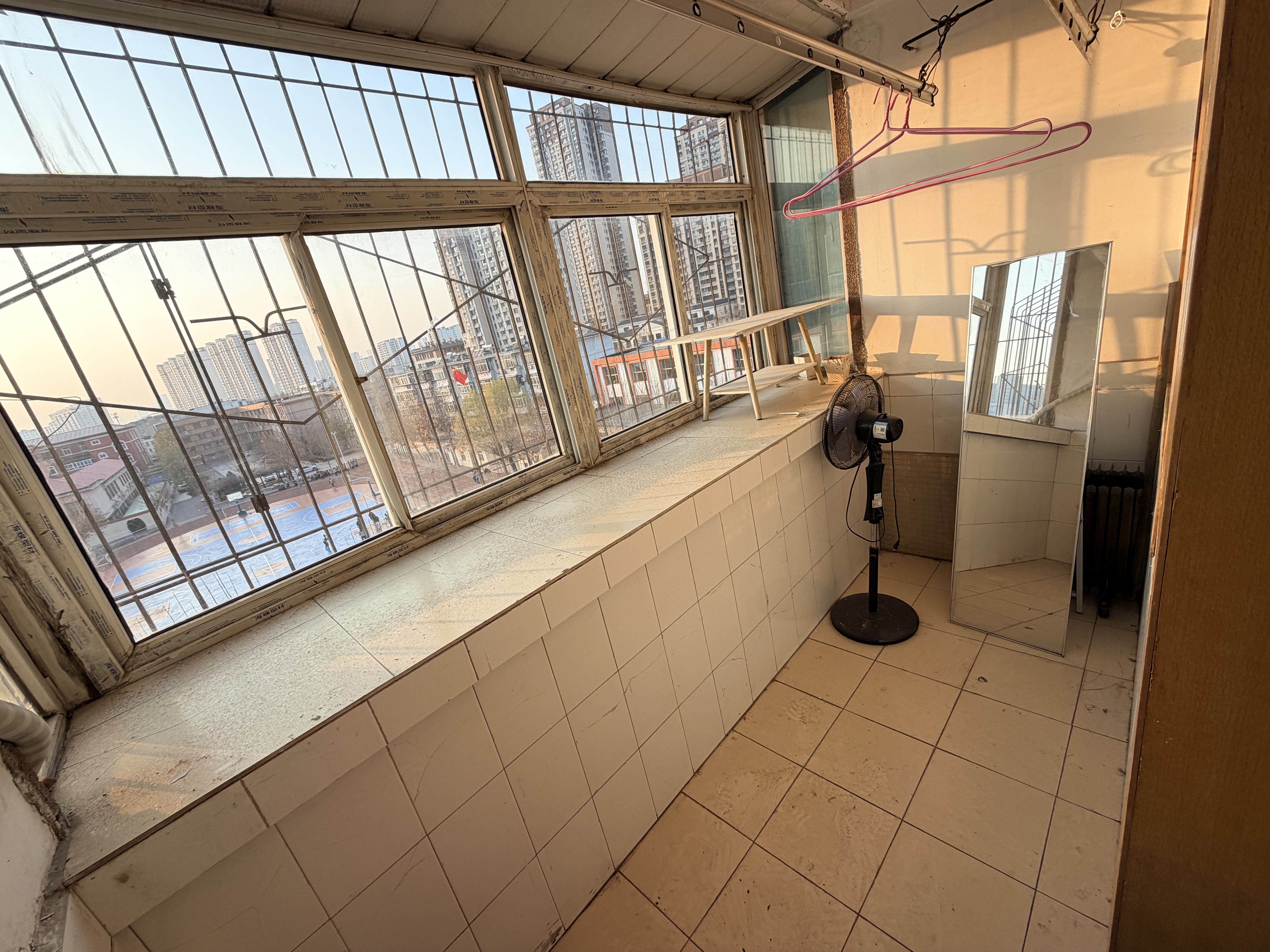 洪家楼西路16-3号