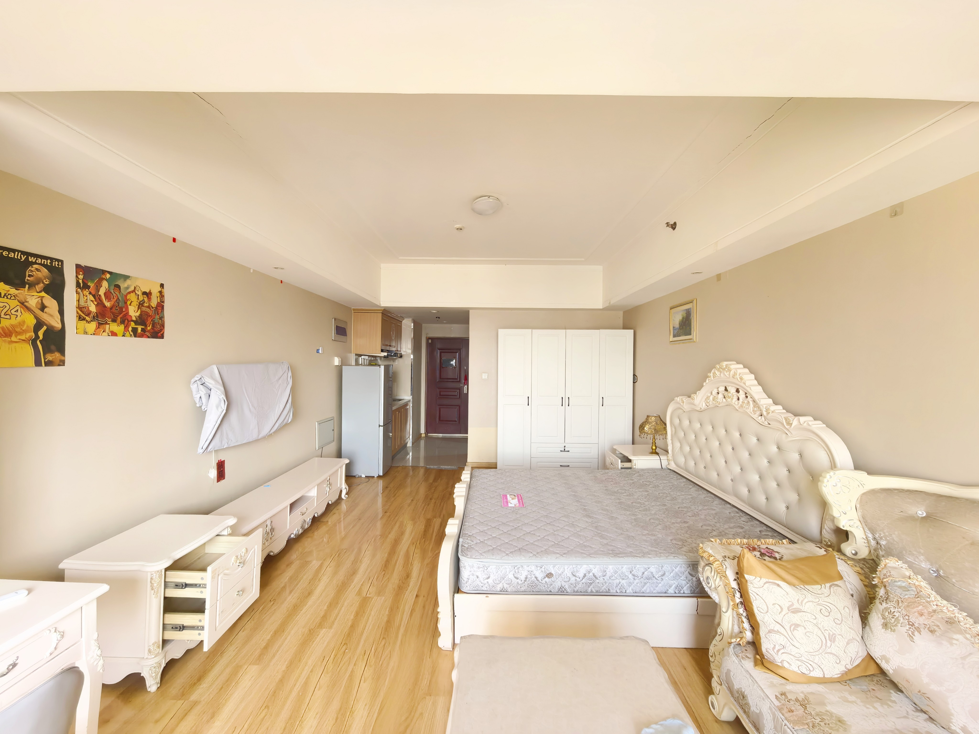  高新万达写字楼公寓 西