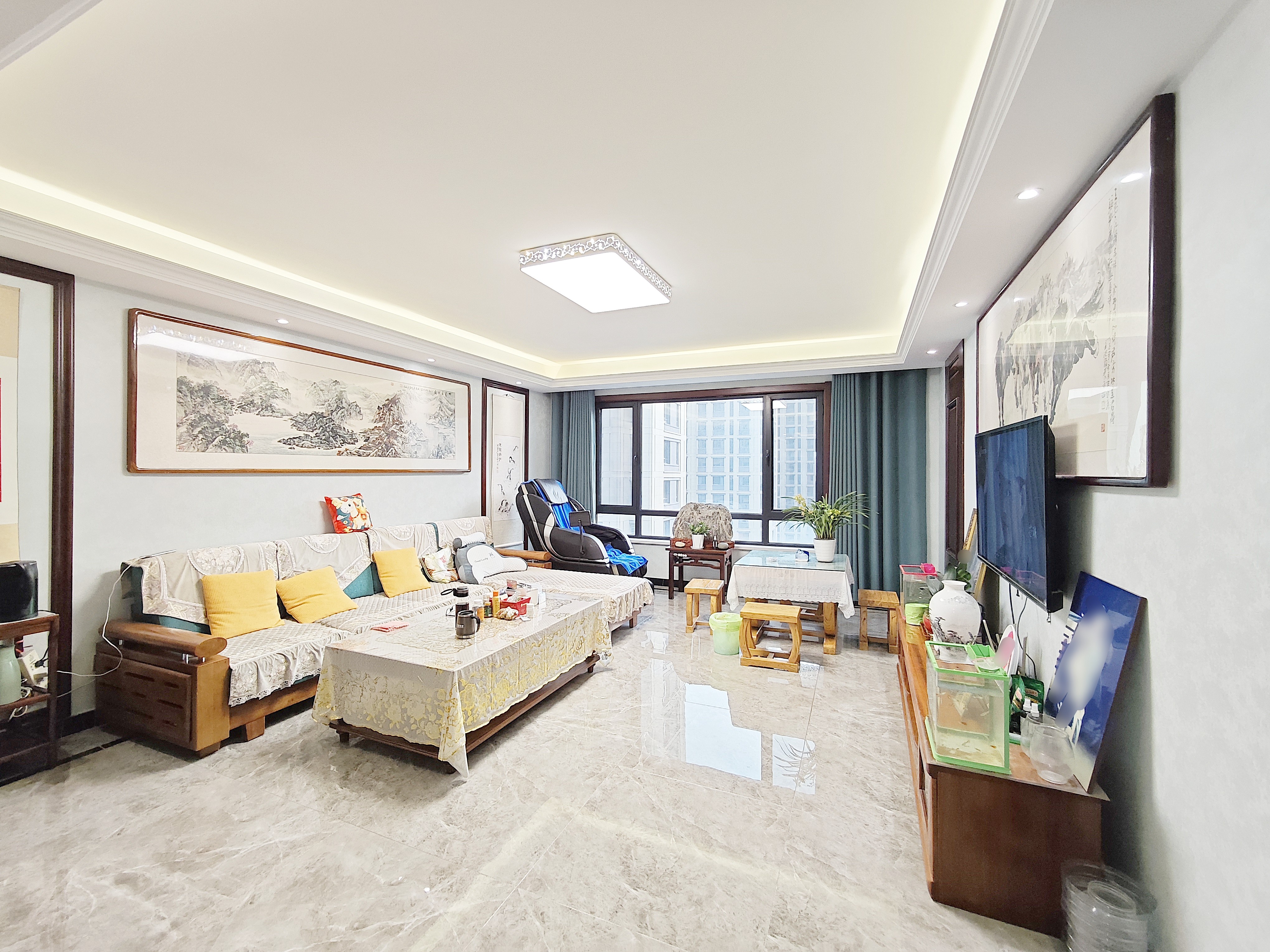  高新绿城玉兰花园 南北