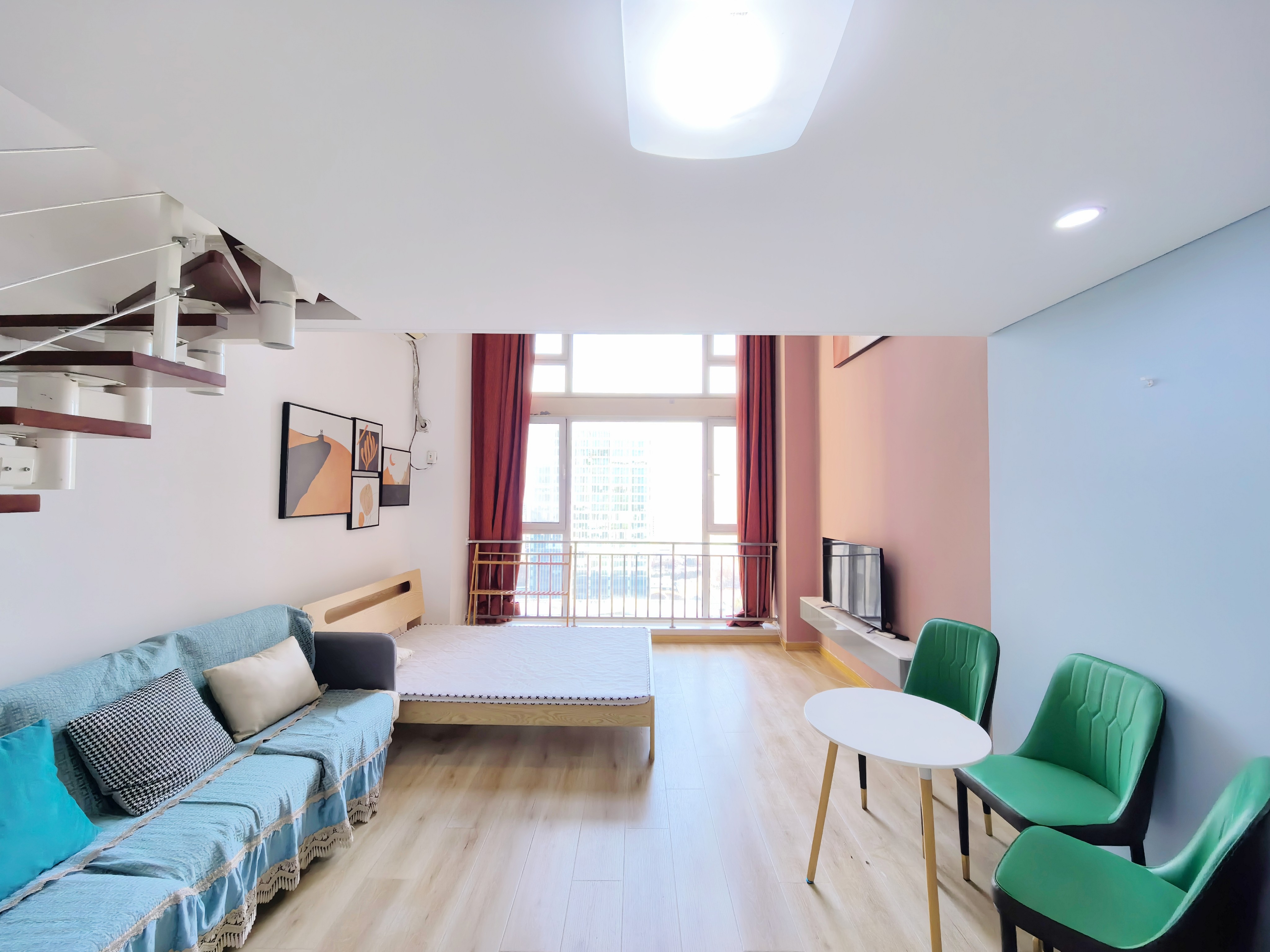  核心商圈，户型好，南北通透，总价／单价低，品牌装修