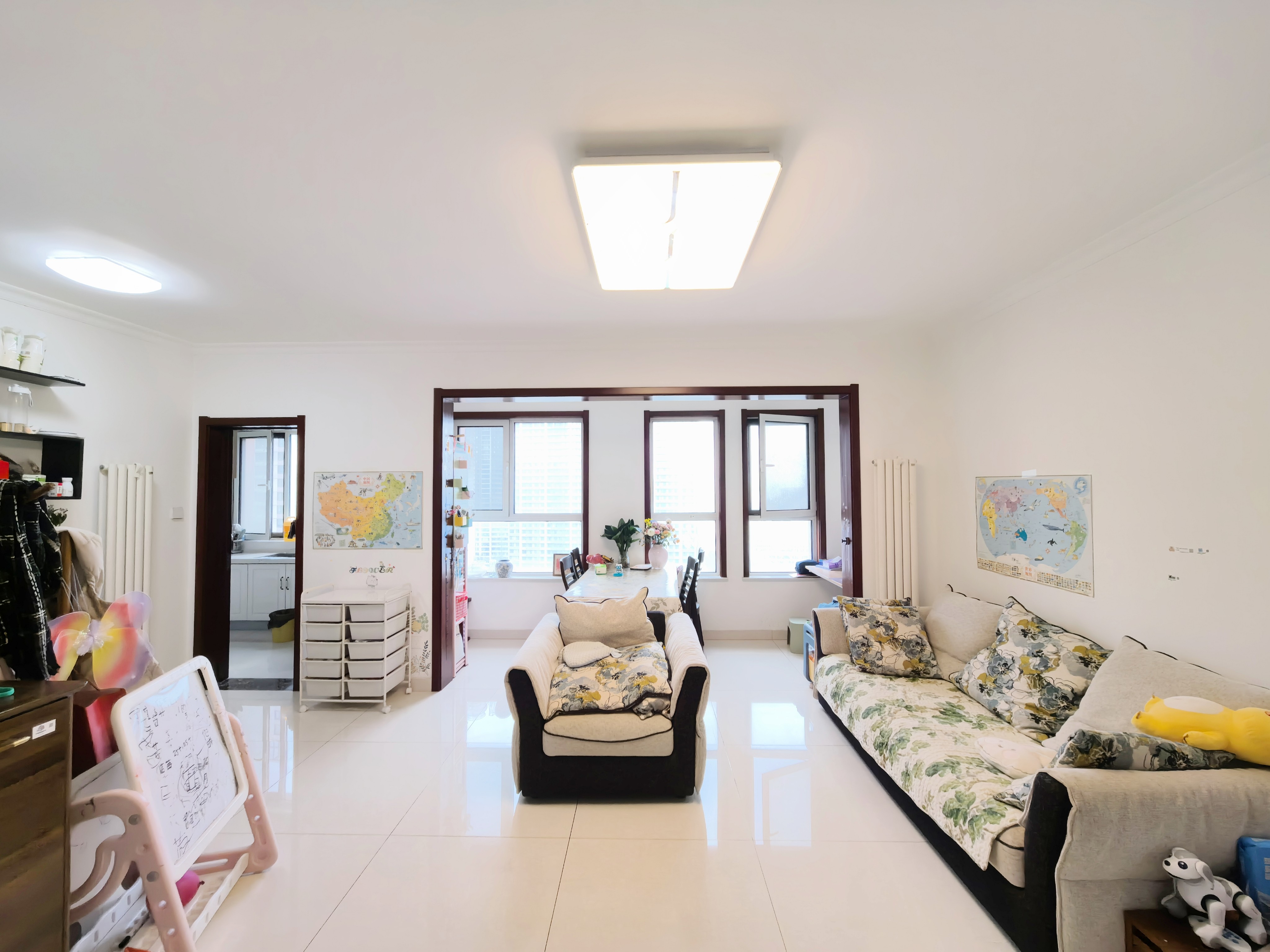  明湖太学苑 南北