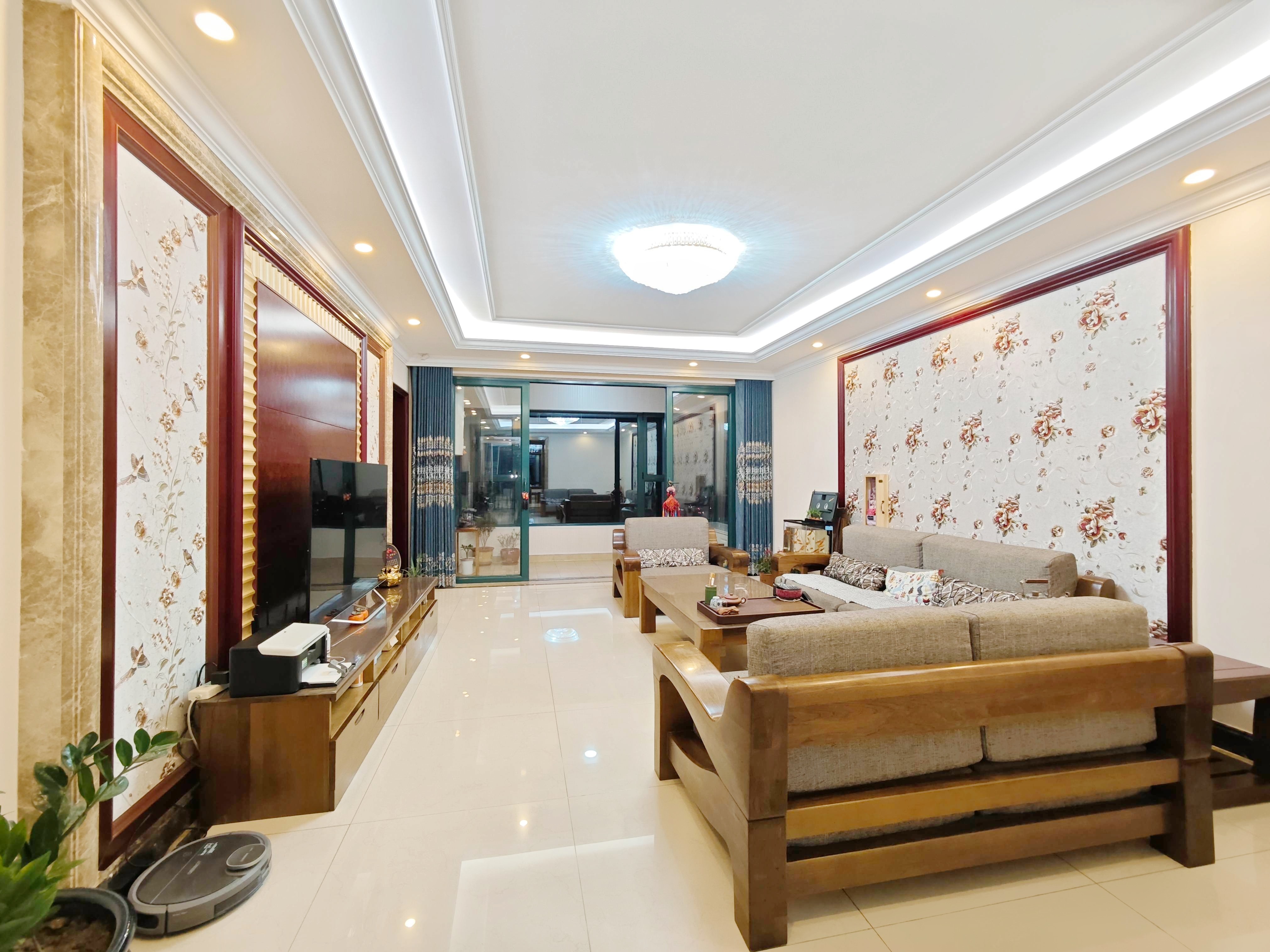  恒大翡翠华庭 南北