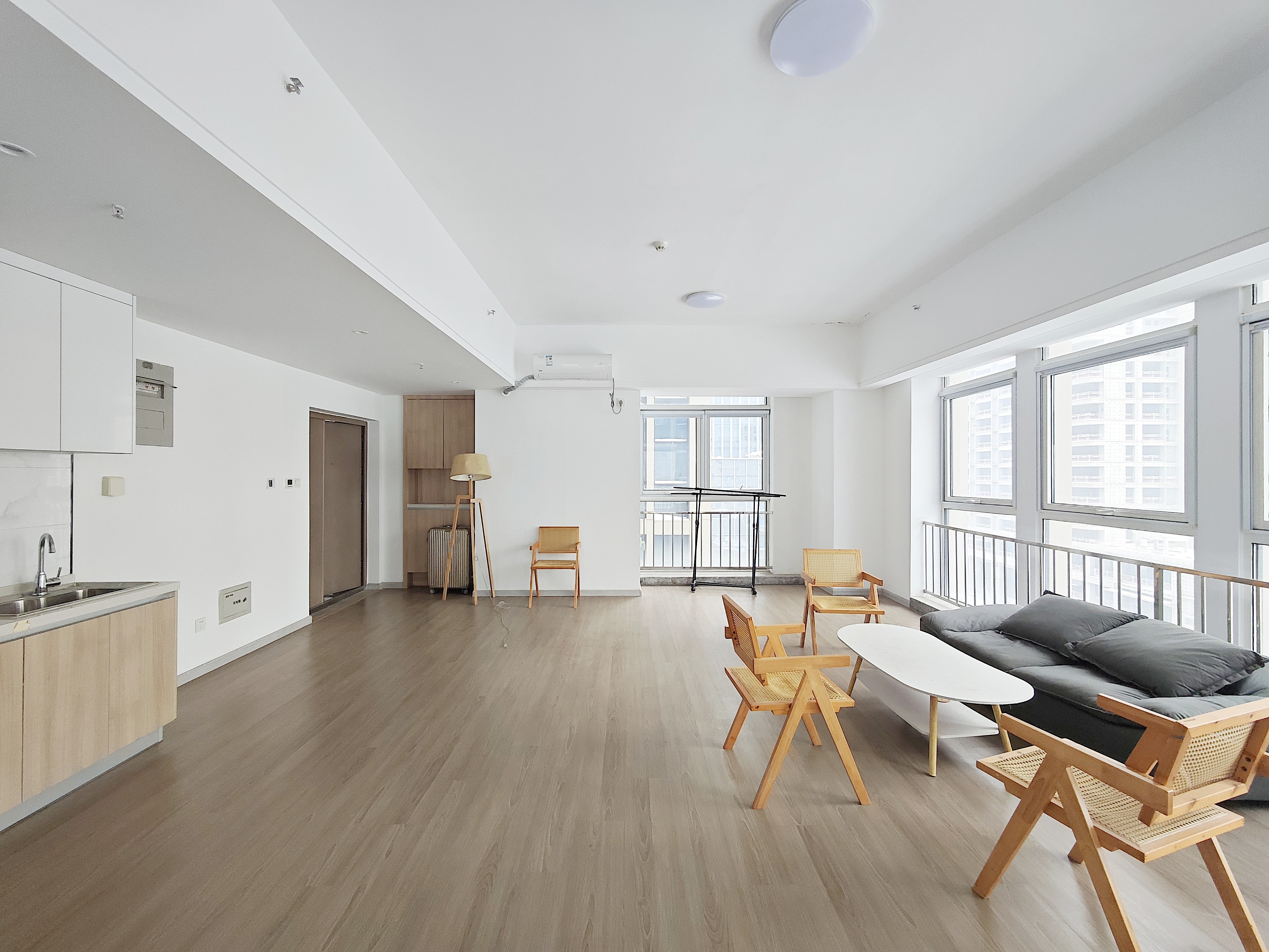  路劲中和广场 东南