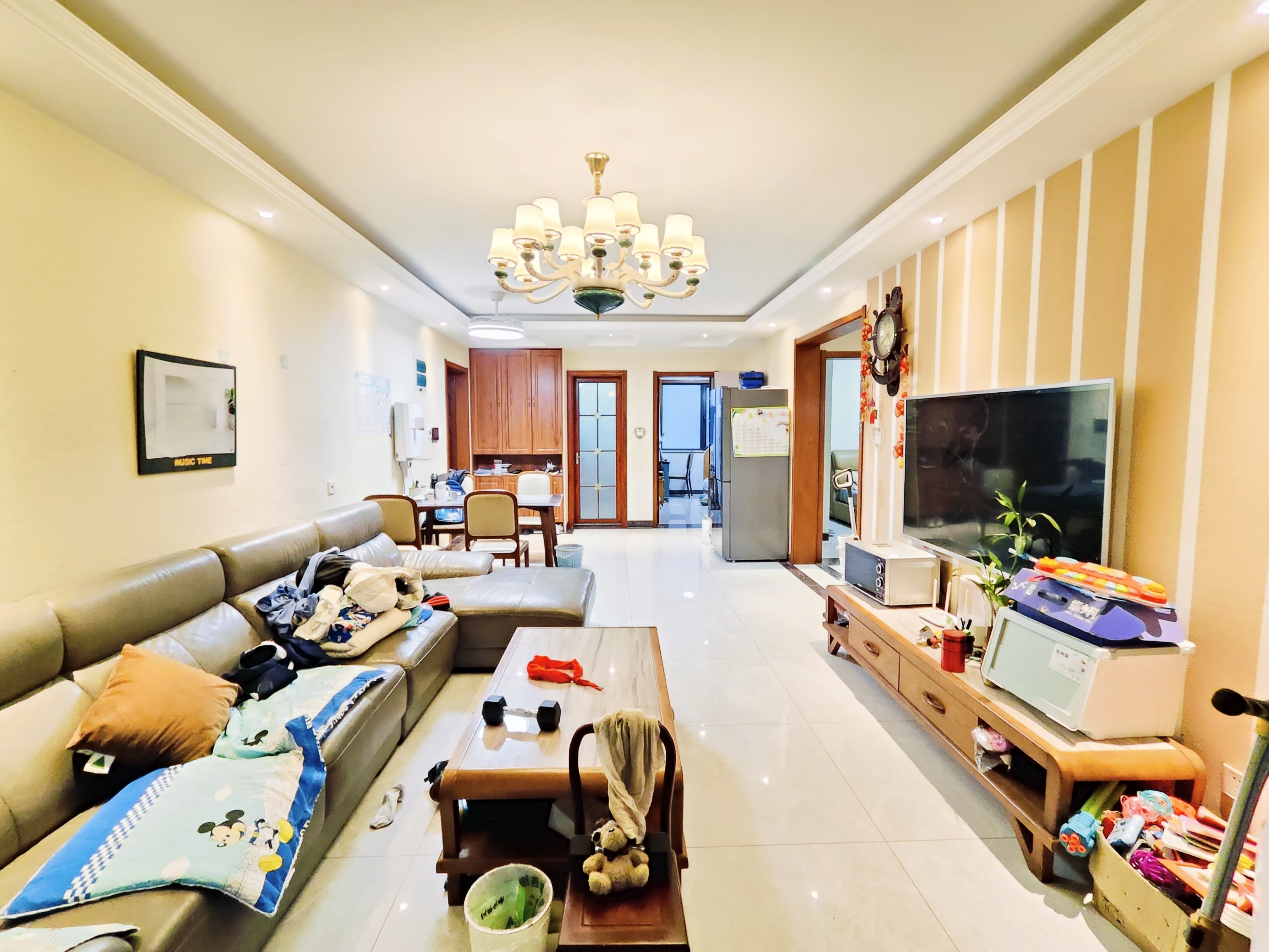  海尔云世界滟澜公馆花园 南北