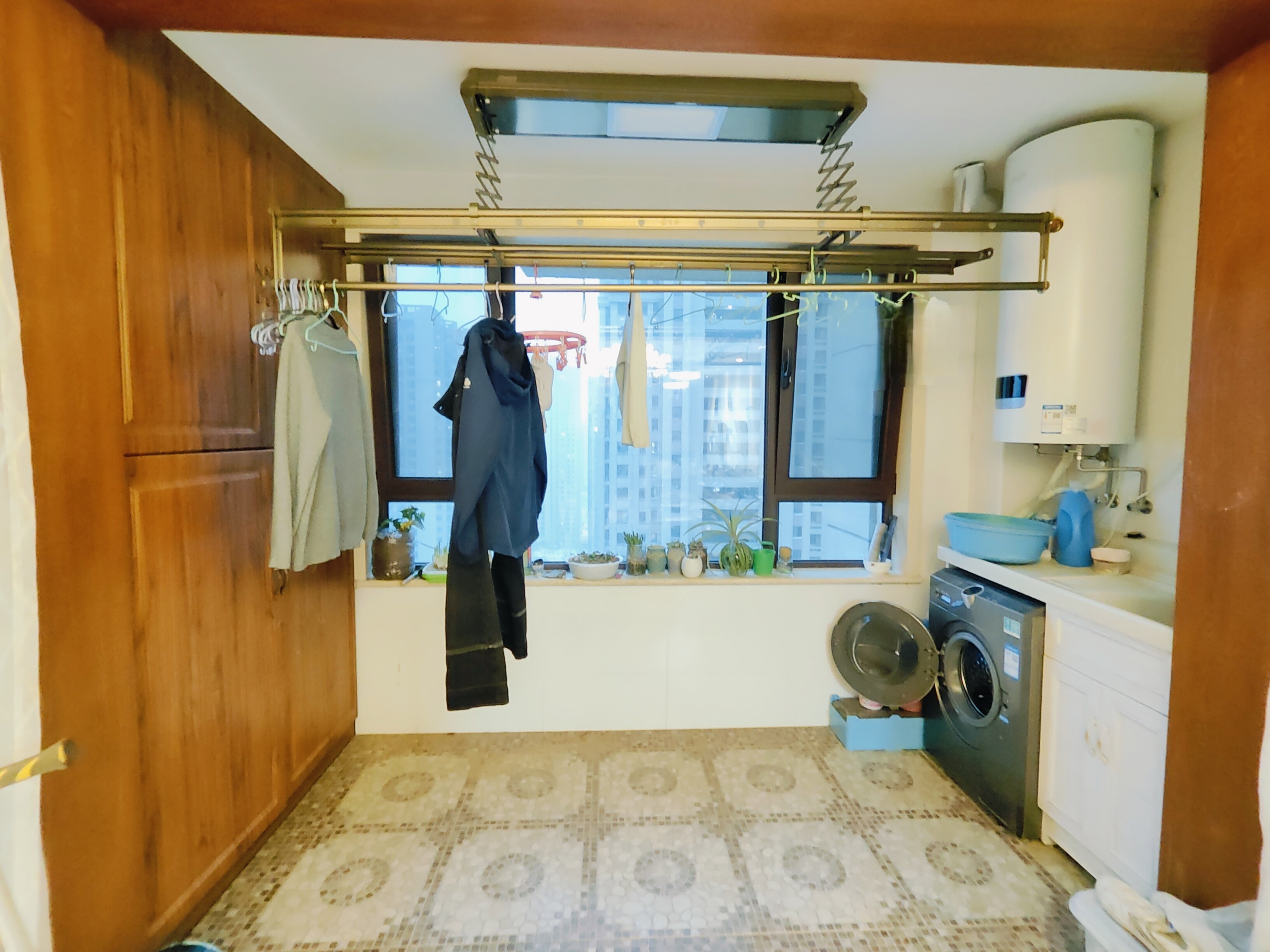 海尔云世界滟澜公馆花园