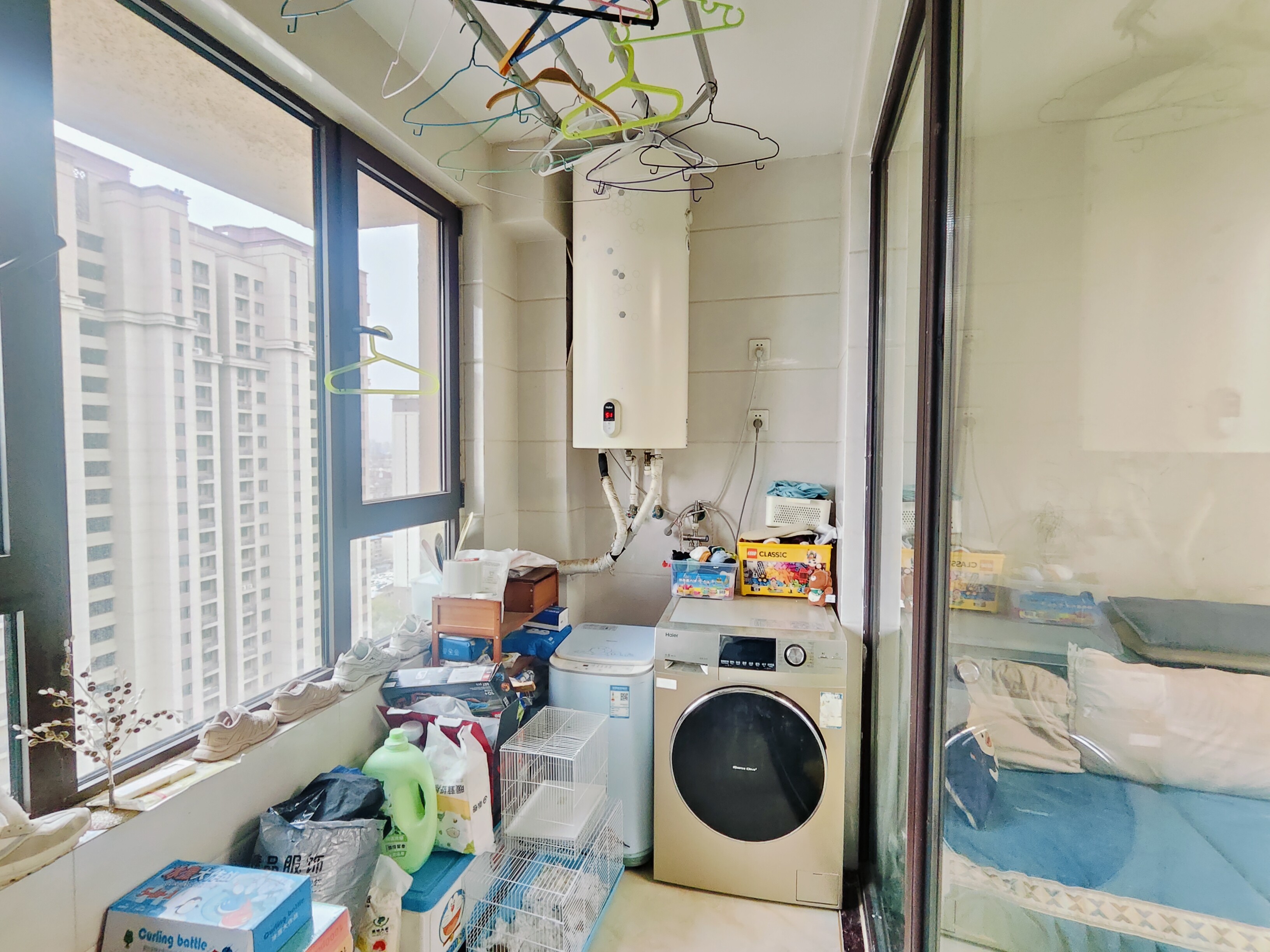 海尔云世界滟澜公馆花园