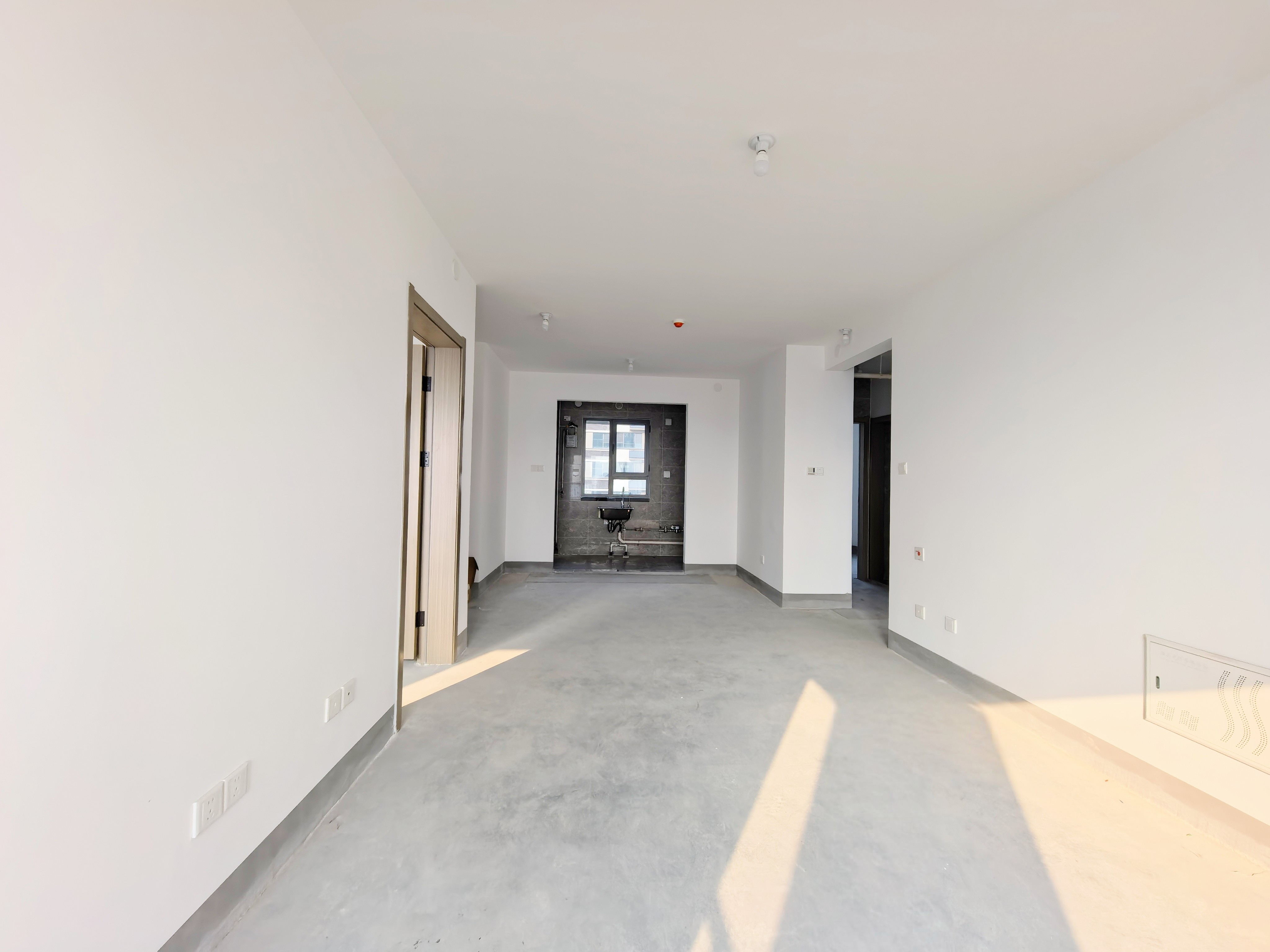  中博谦崇云境3居室高楼层,近地铁随时看房