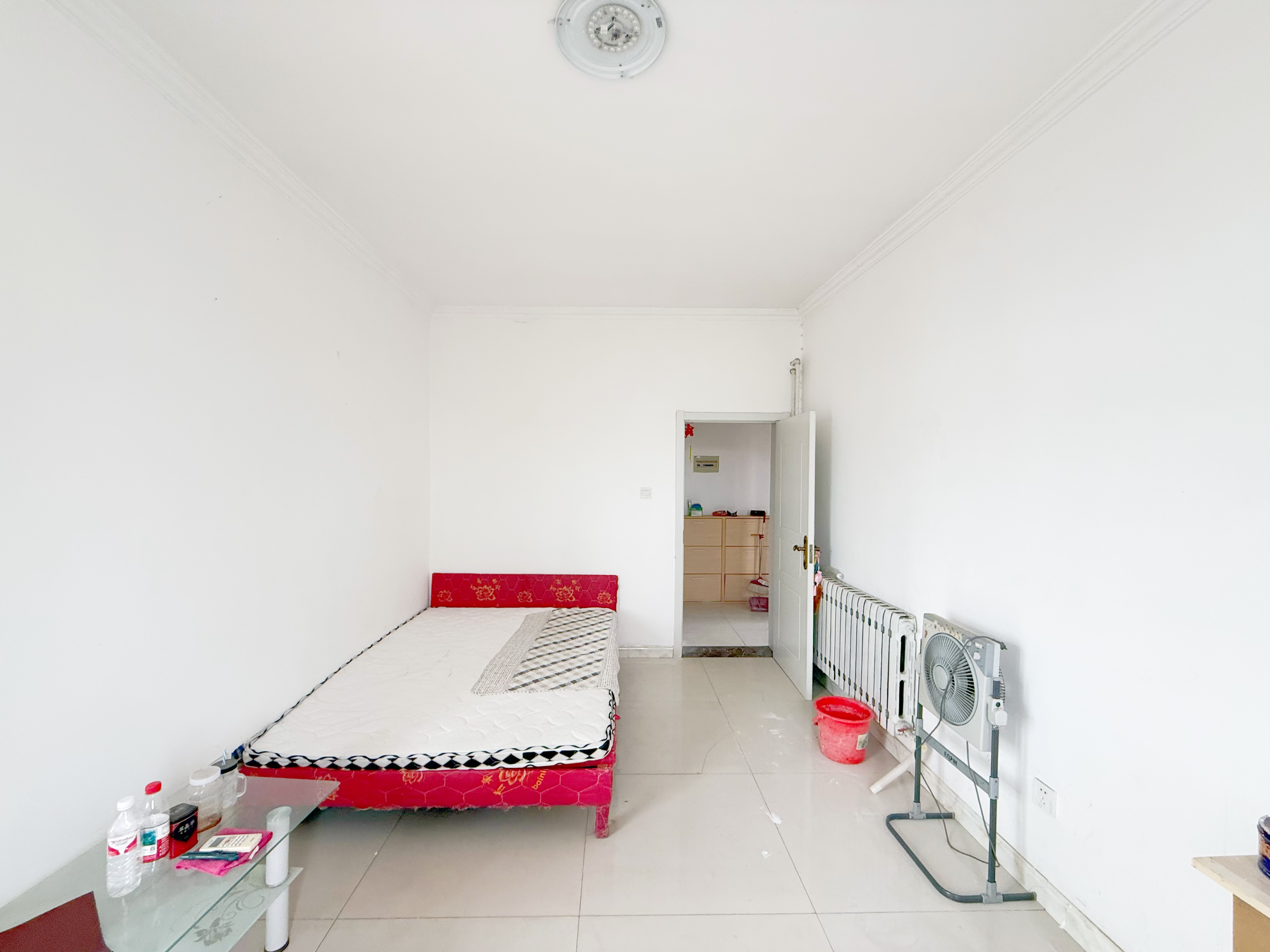  胜利大街单位宿舍2居室高楼层,近地铁随时看房