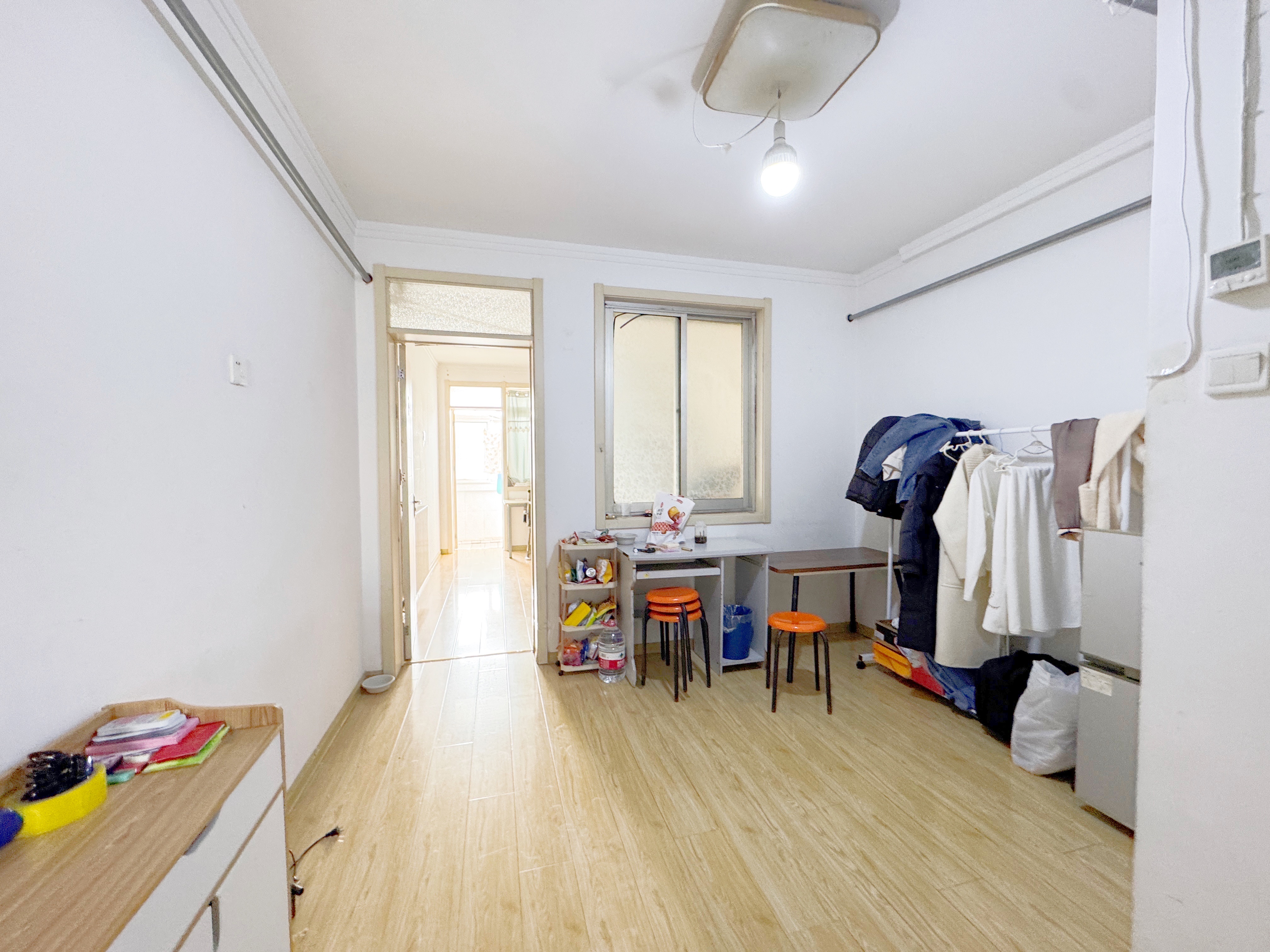  西义合庄1居室高楼层,近地铁随时看房