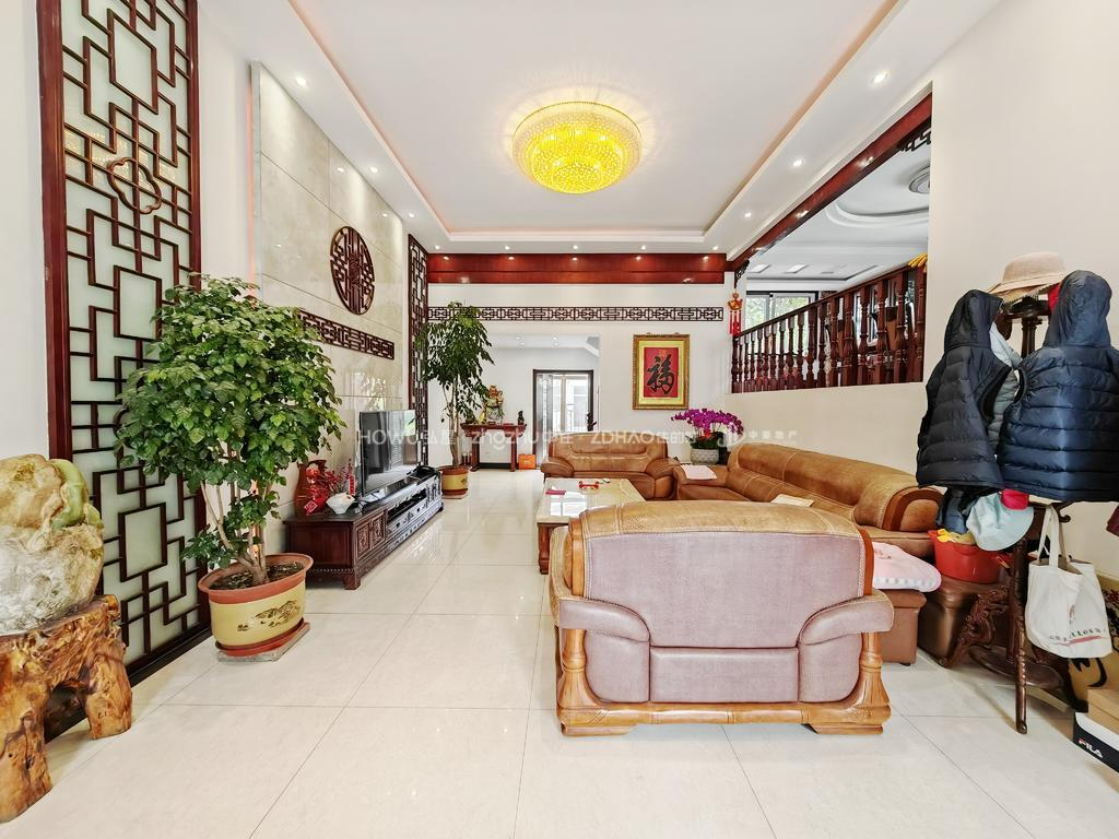  文昌山庄5居室高楼层,近地铁随时看房