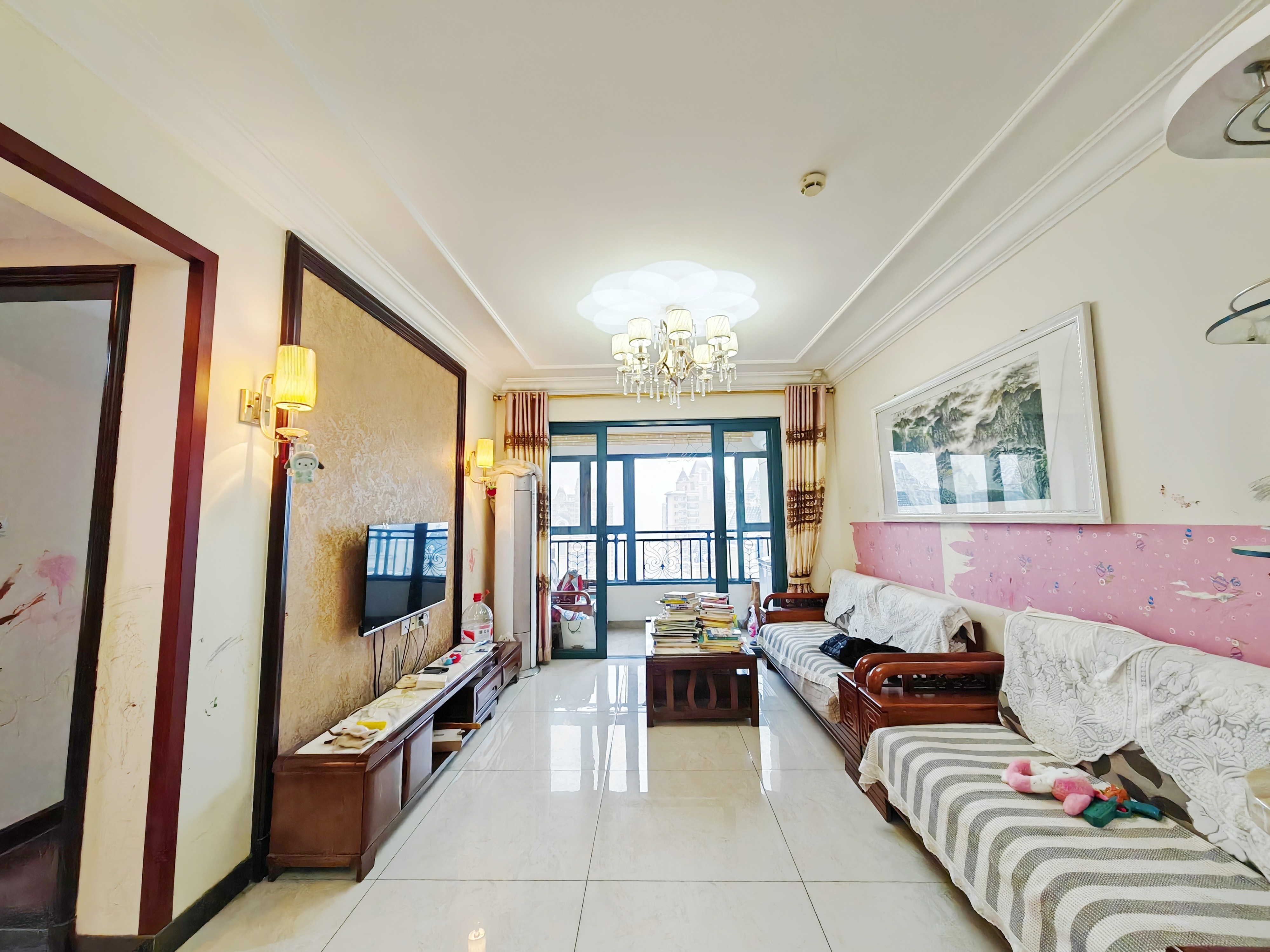  急售  恒大绿洲南阳台三室 随时看房子价格可聊