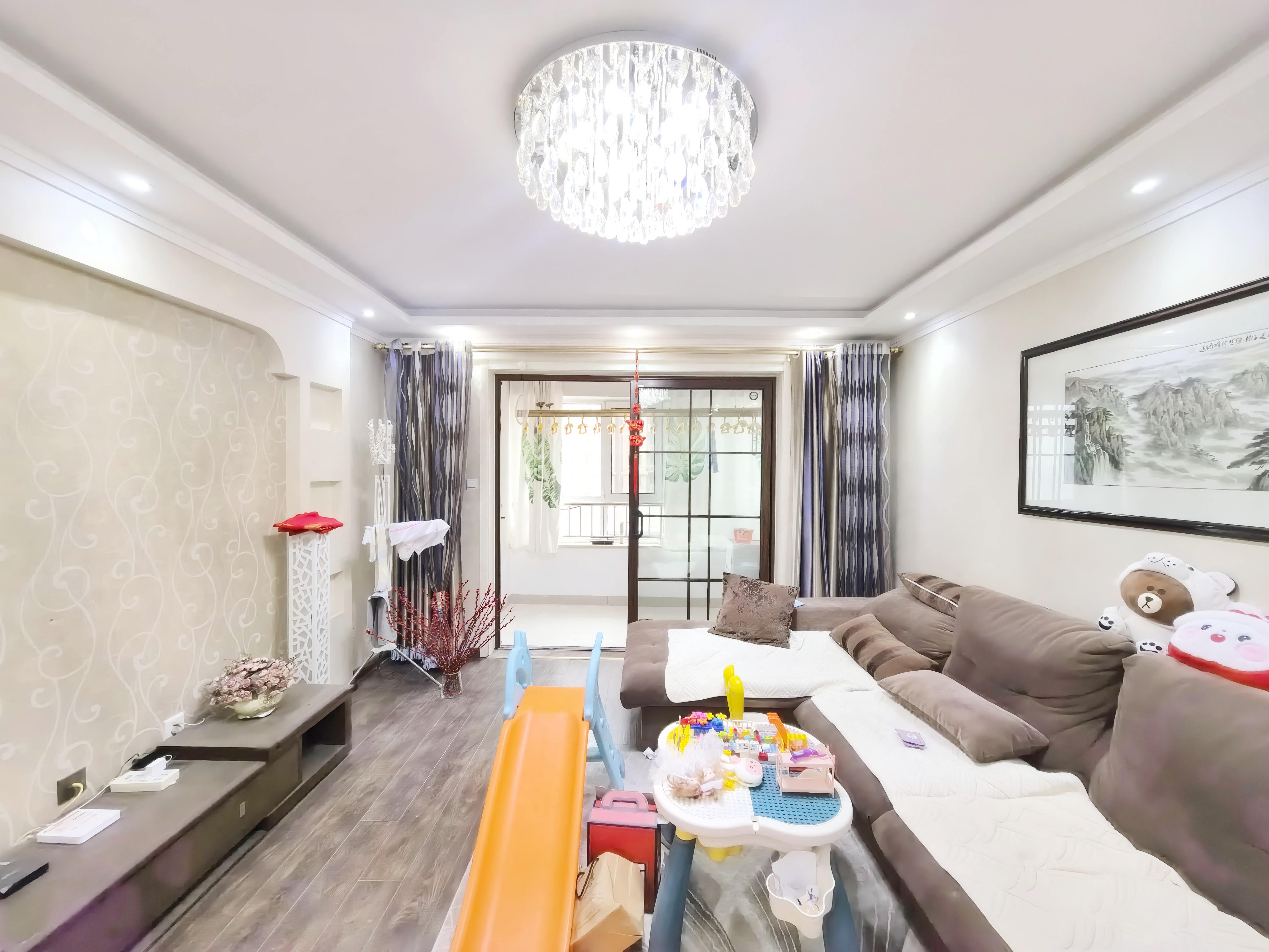  盛景家园2居室中楼层,近地铁随时看房