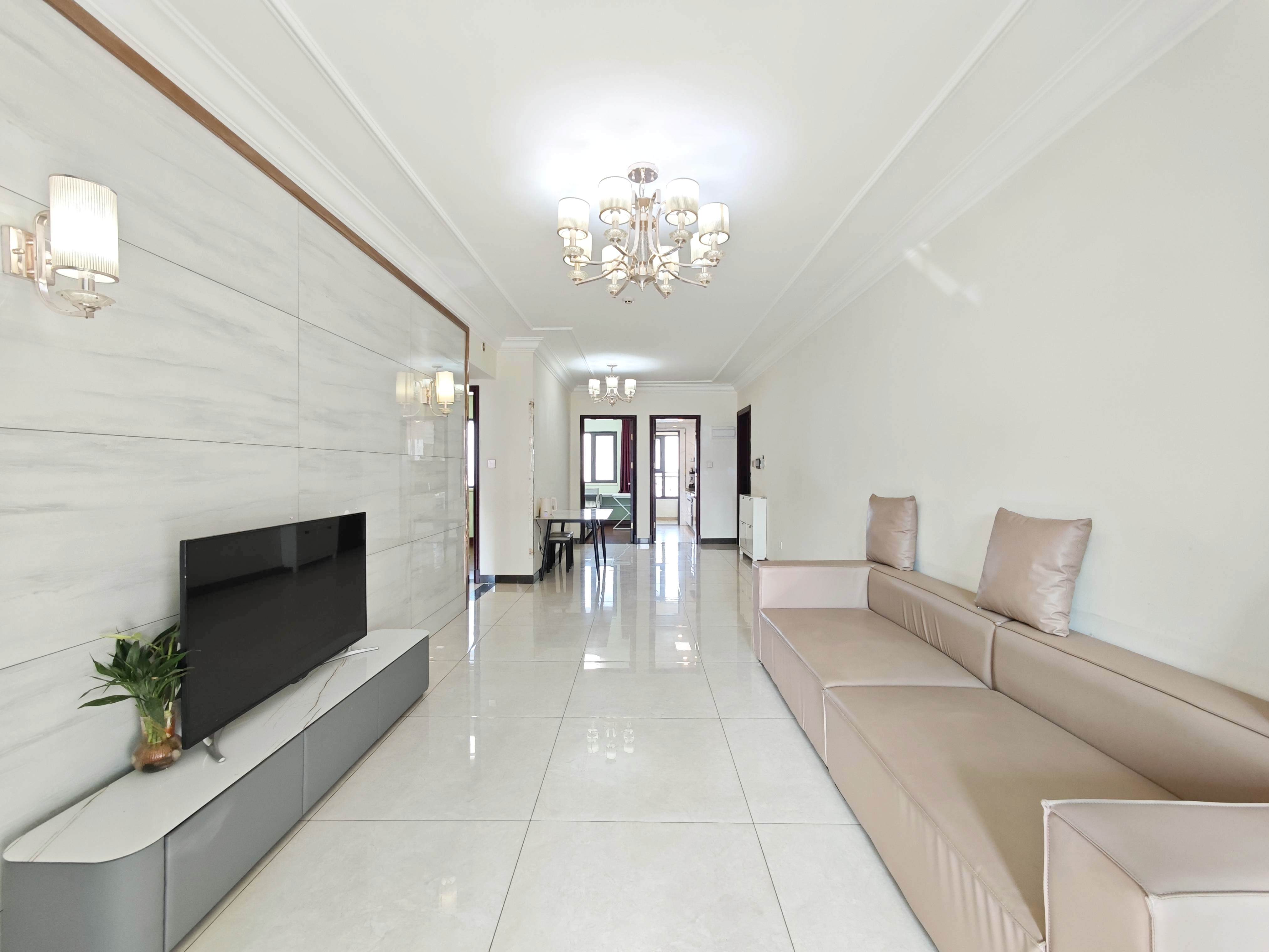  恒大世纪广场3居室低楼层,近地铁随时看房