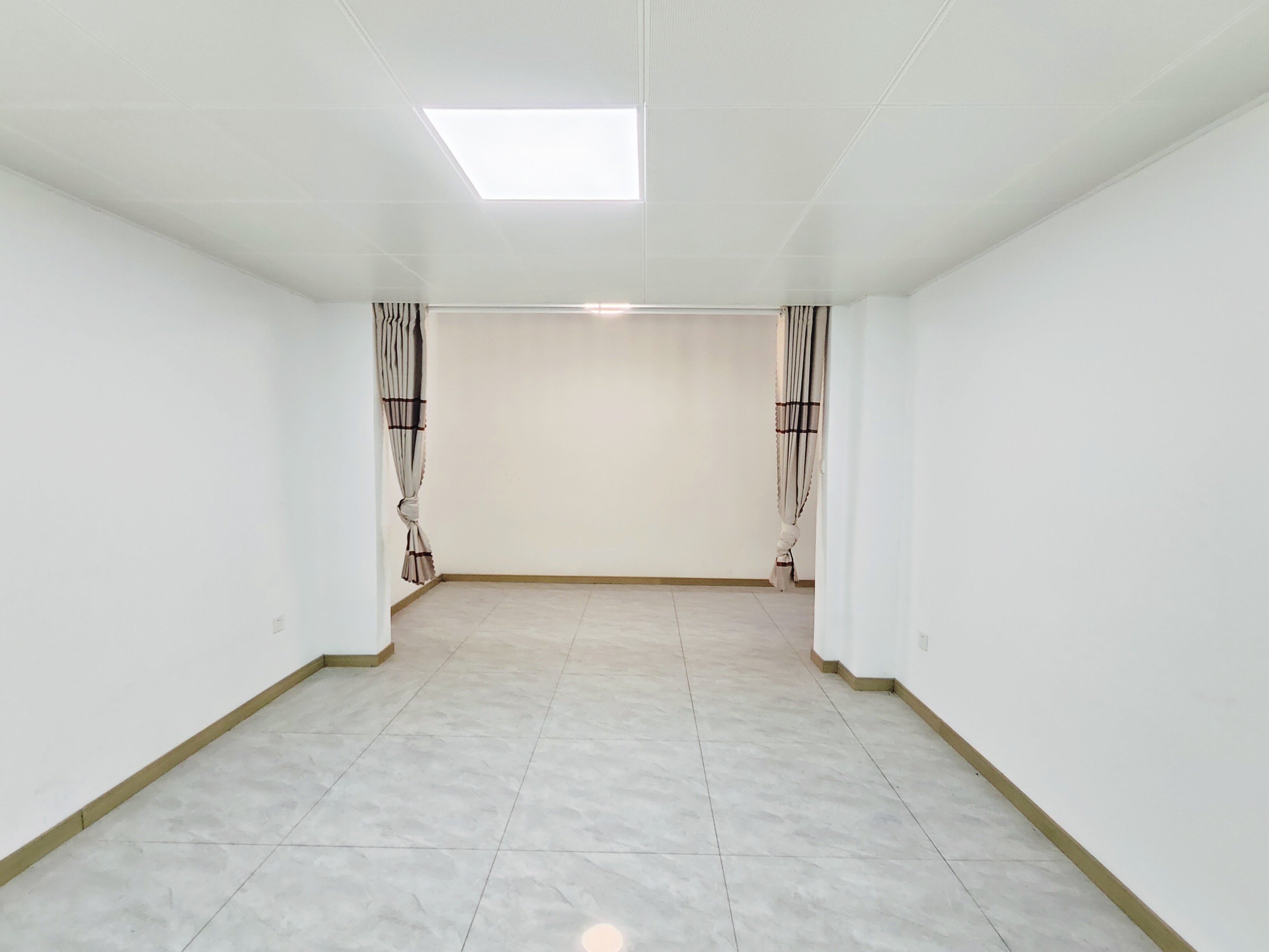  80平院子，精装修，有钥匙看房，中海天钻改善社区，二环东旁