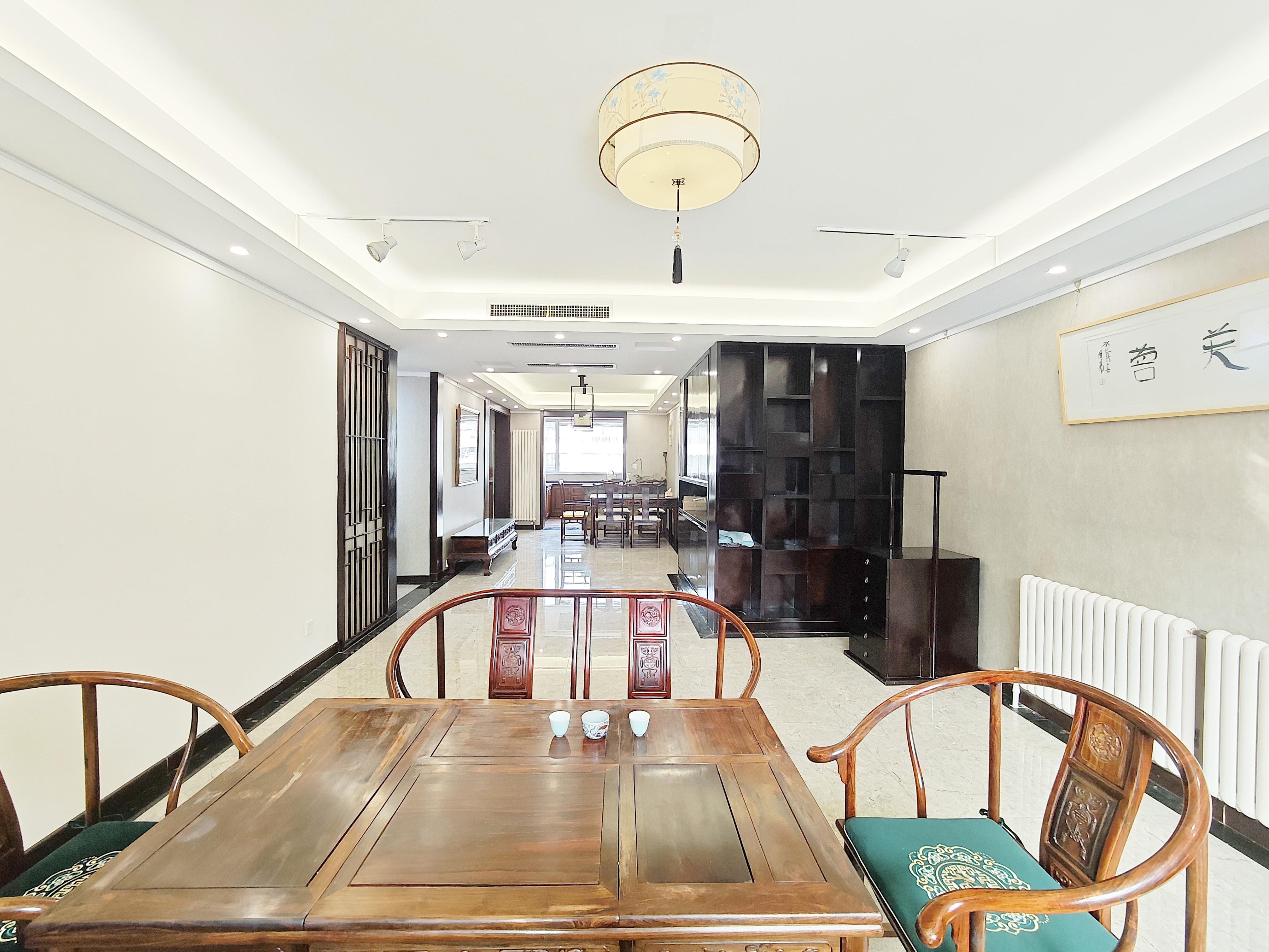  公路局宿舍  6层电梯洋房 有车位地下室 旅游路南 万象城